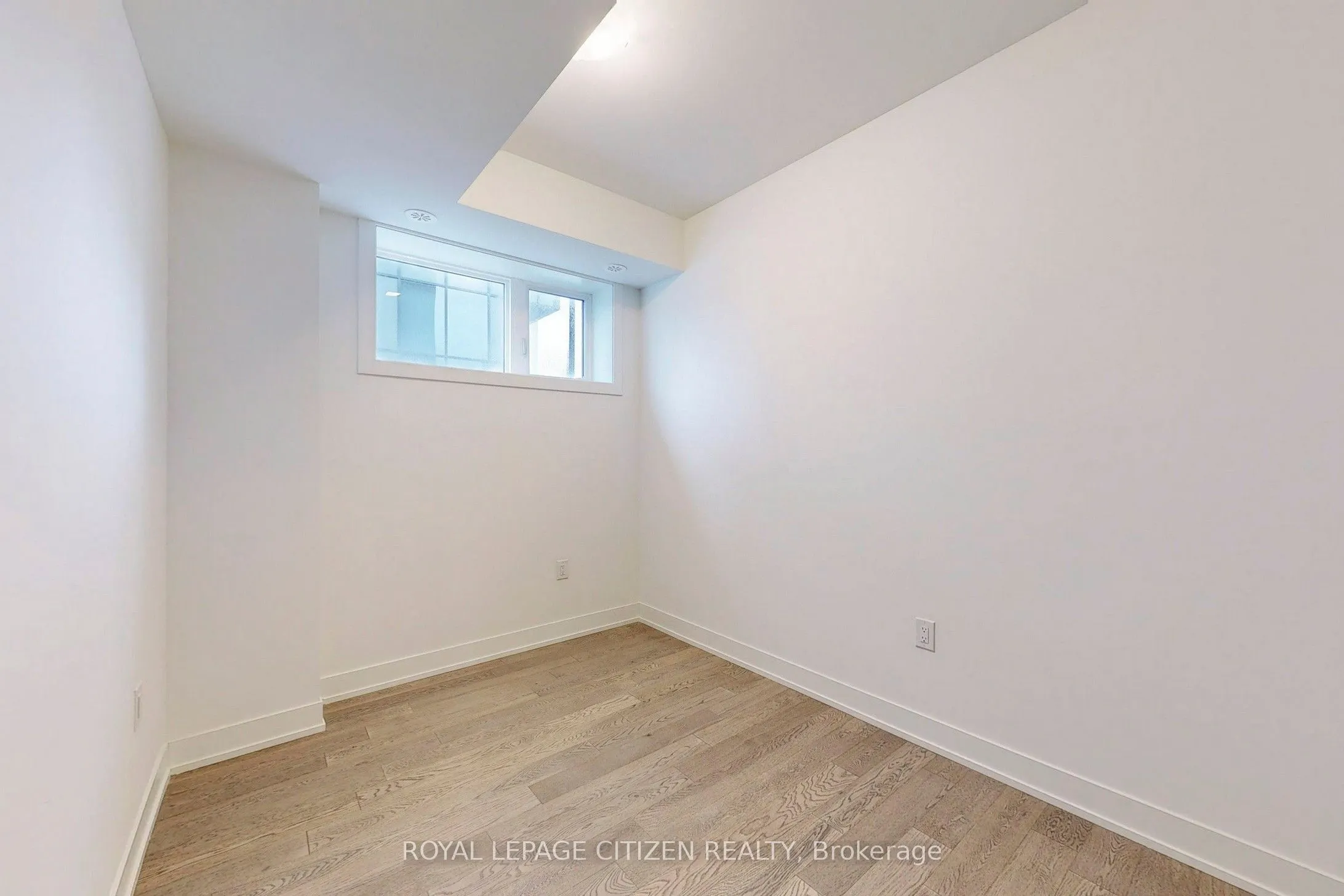 1075 Douglas Mccurdy Comm, #147