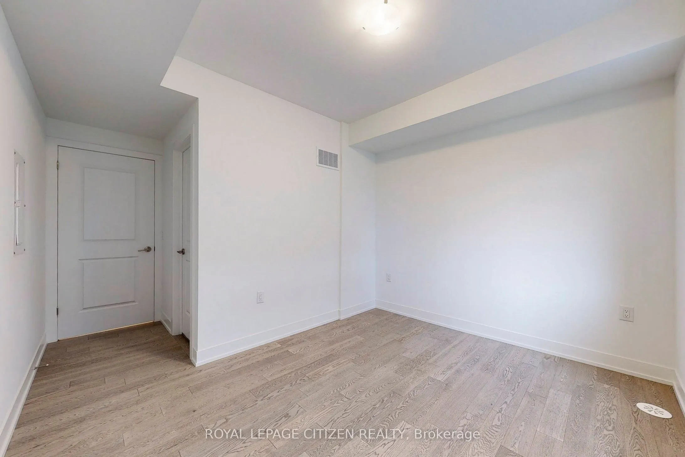 1075 Douglas Mccurdy Comm, #147