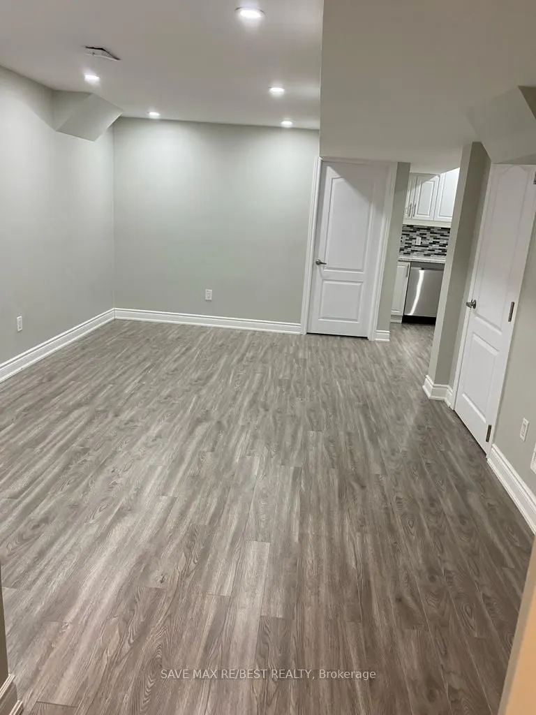 20 Isle Royal Terrace, #Bsmt
