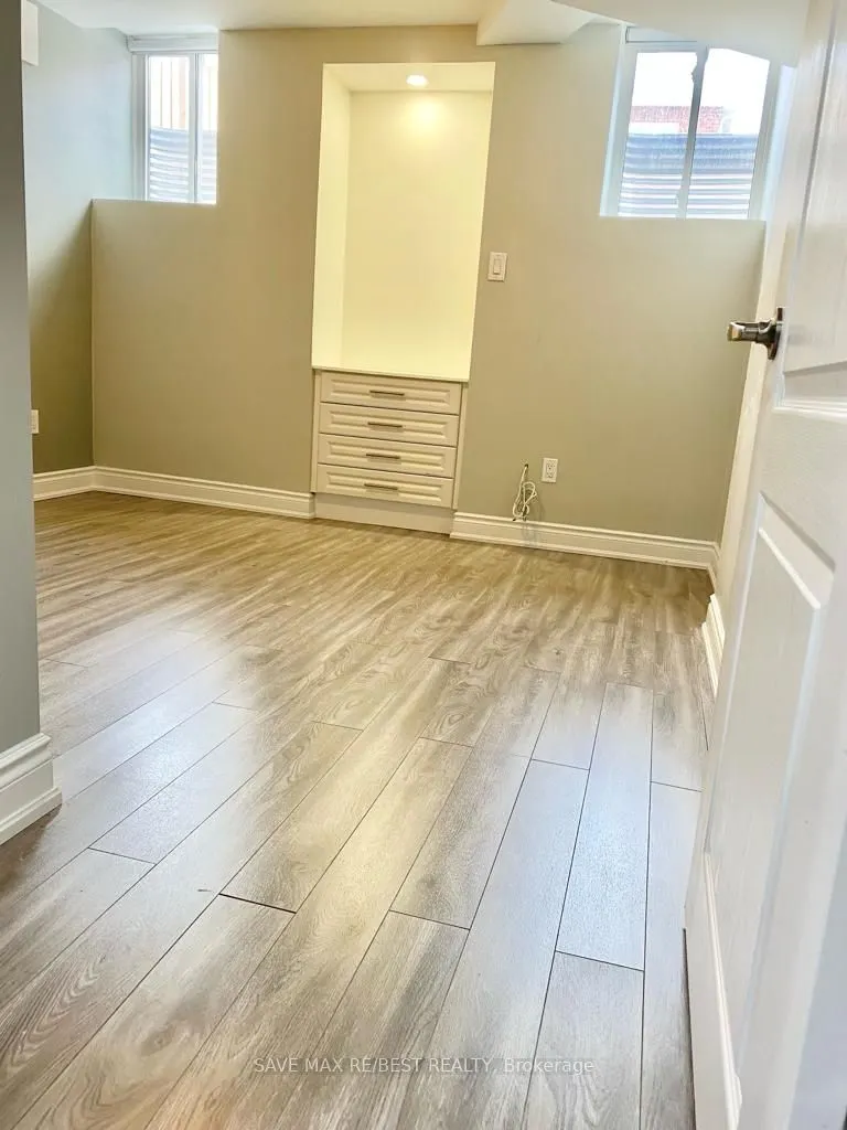 20 Isle Royal Terrace, #Bsmt