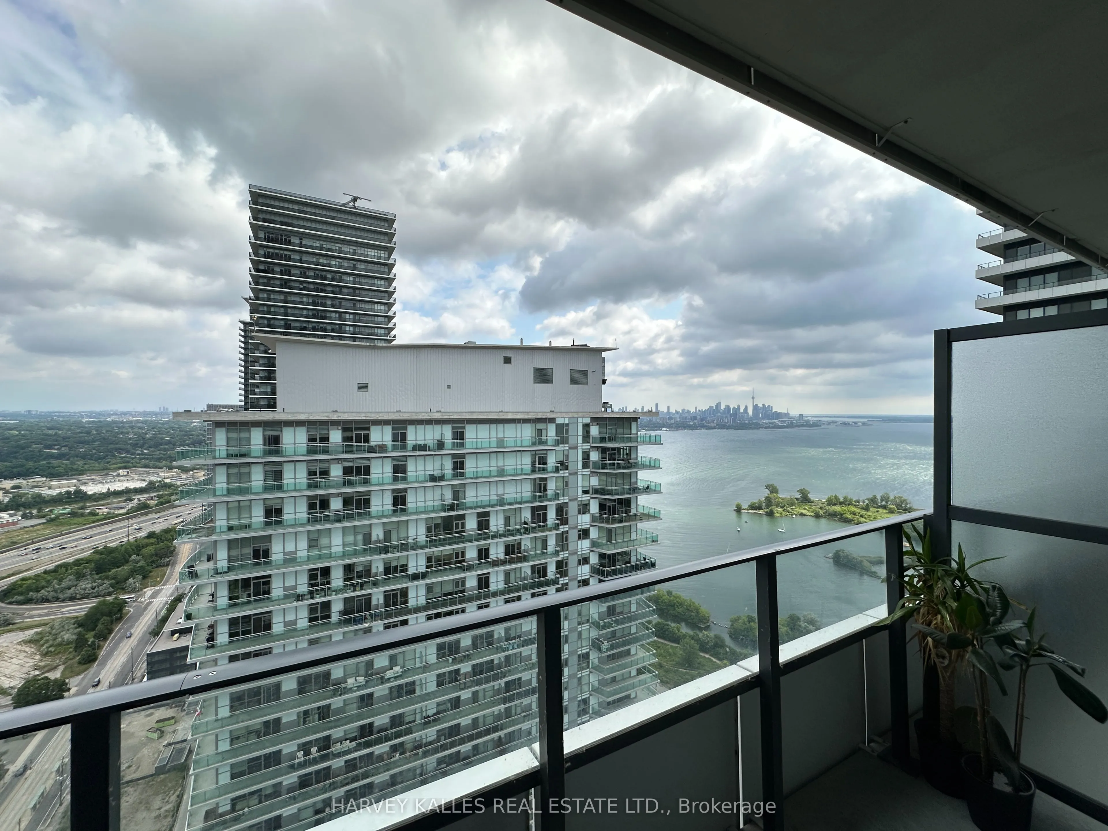 30 Shore Breeze Drive, #4214