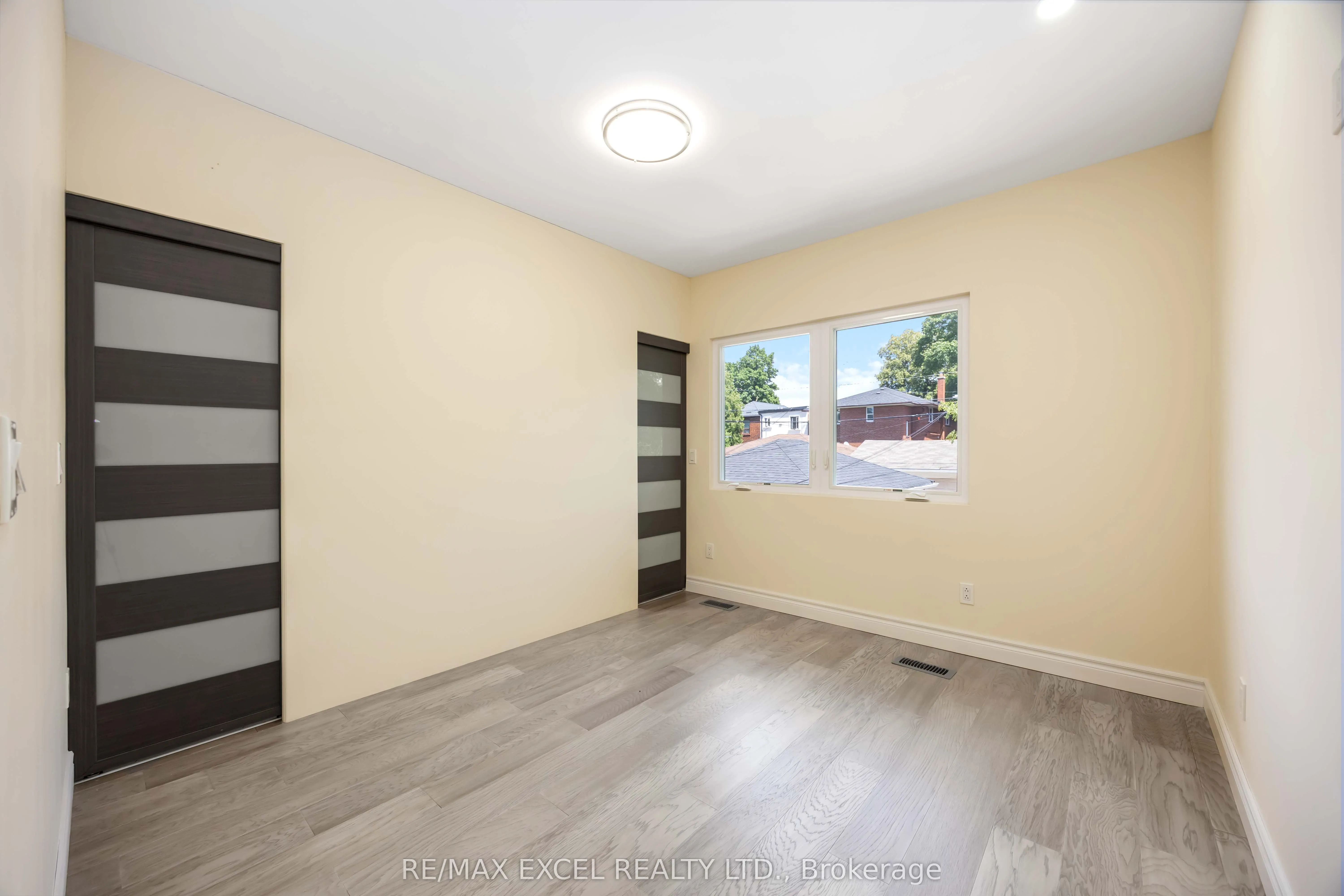75 Harvie Avenue
