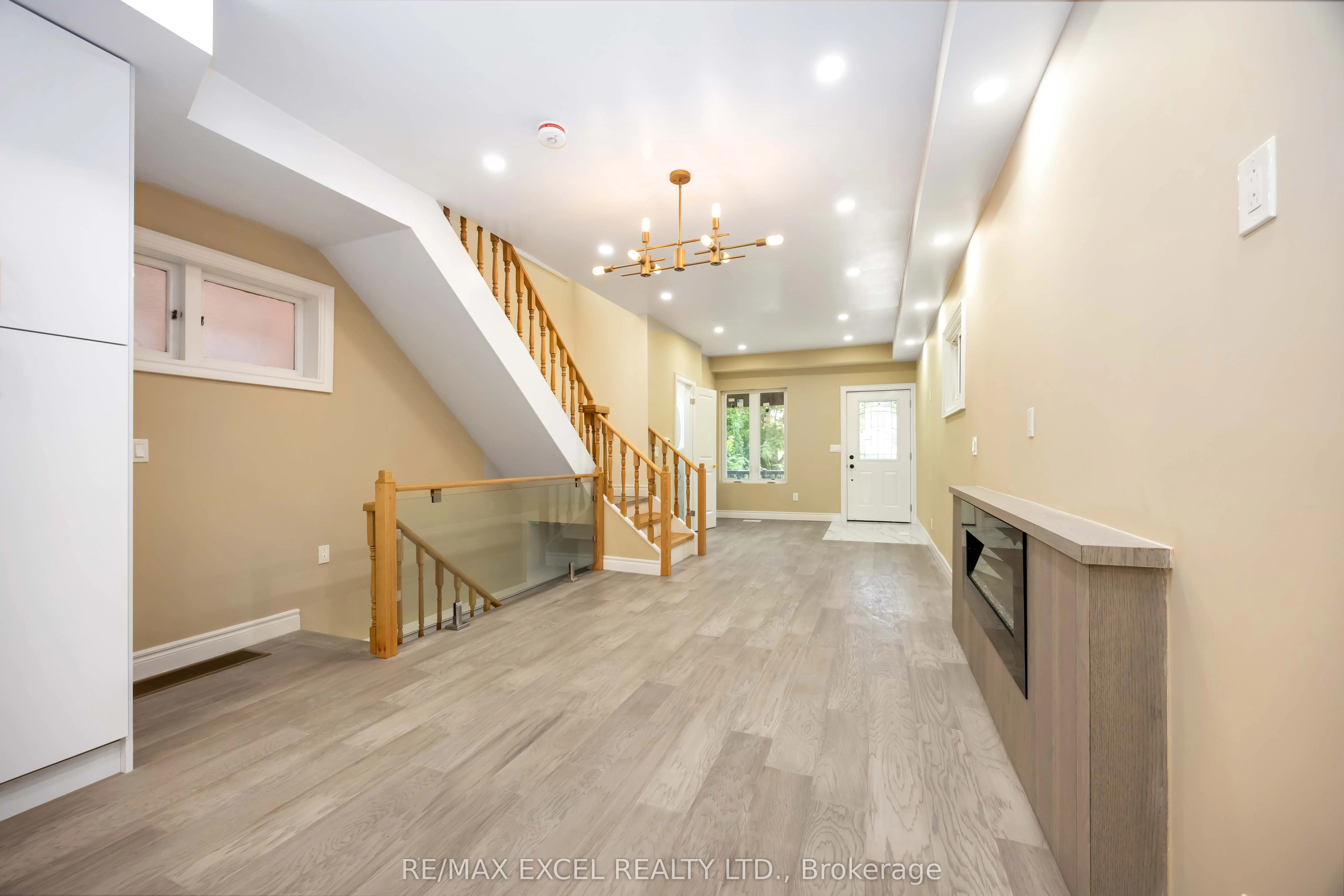 75 Harvie Avenue
