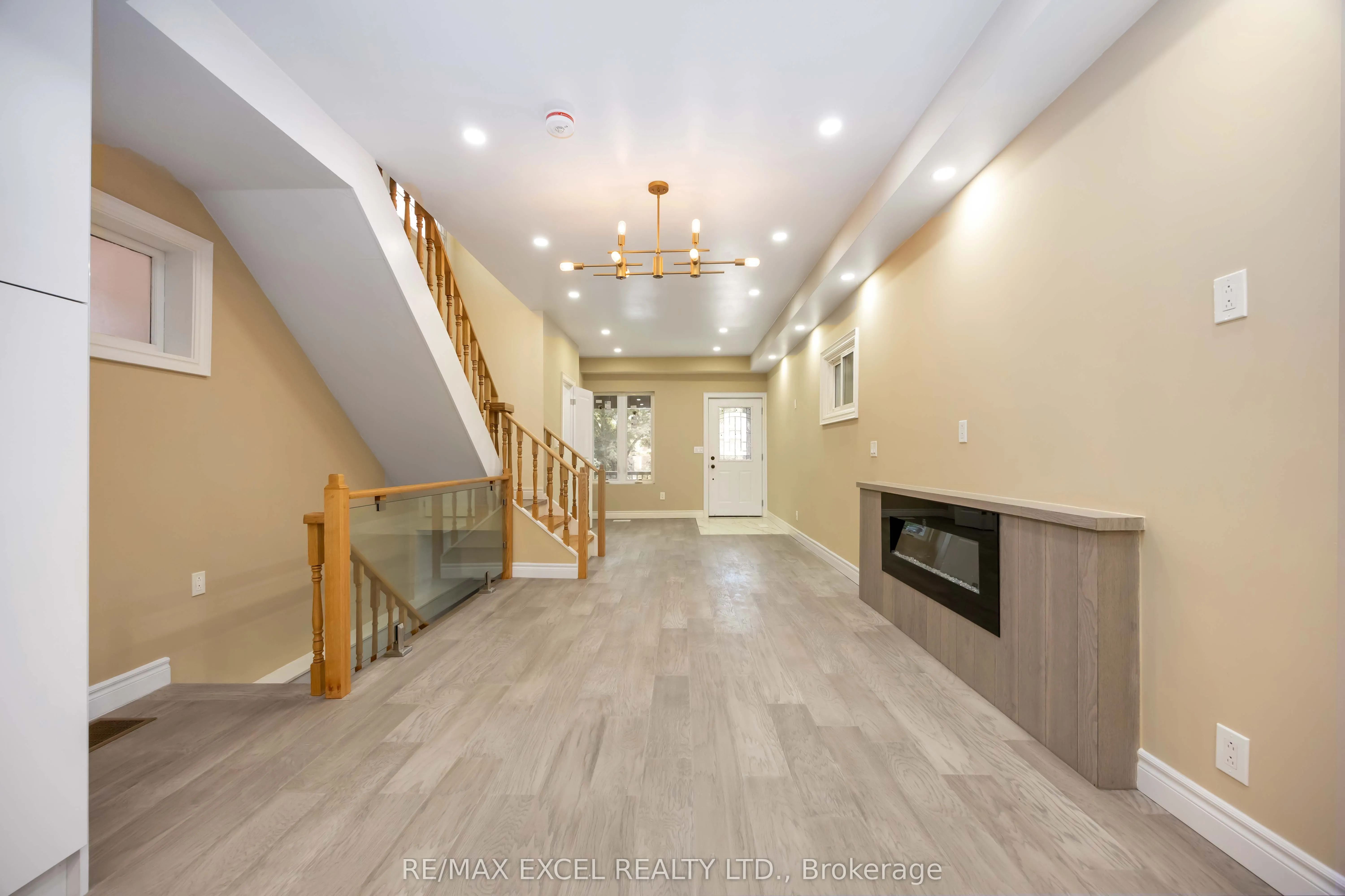 75 Harvie Avenue