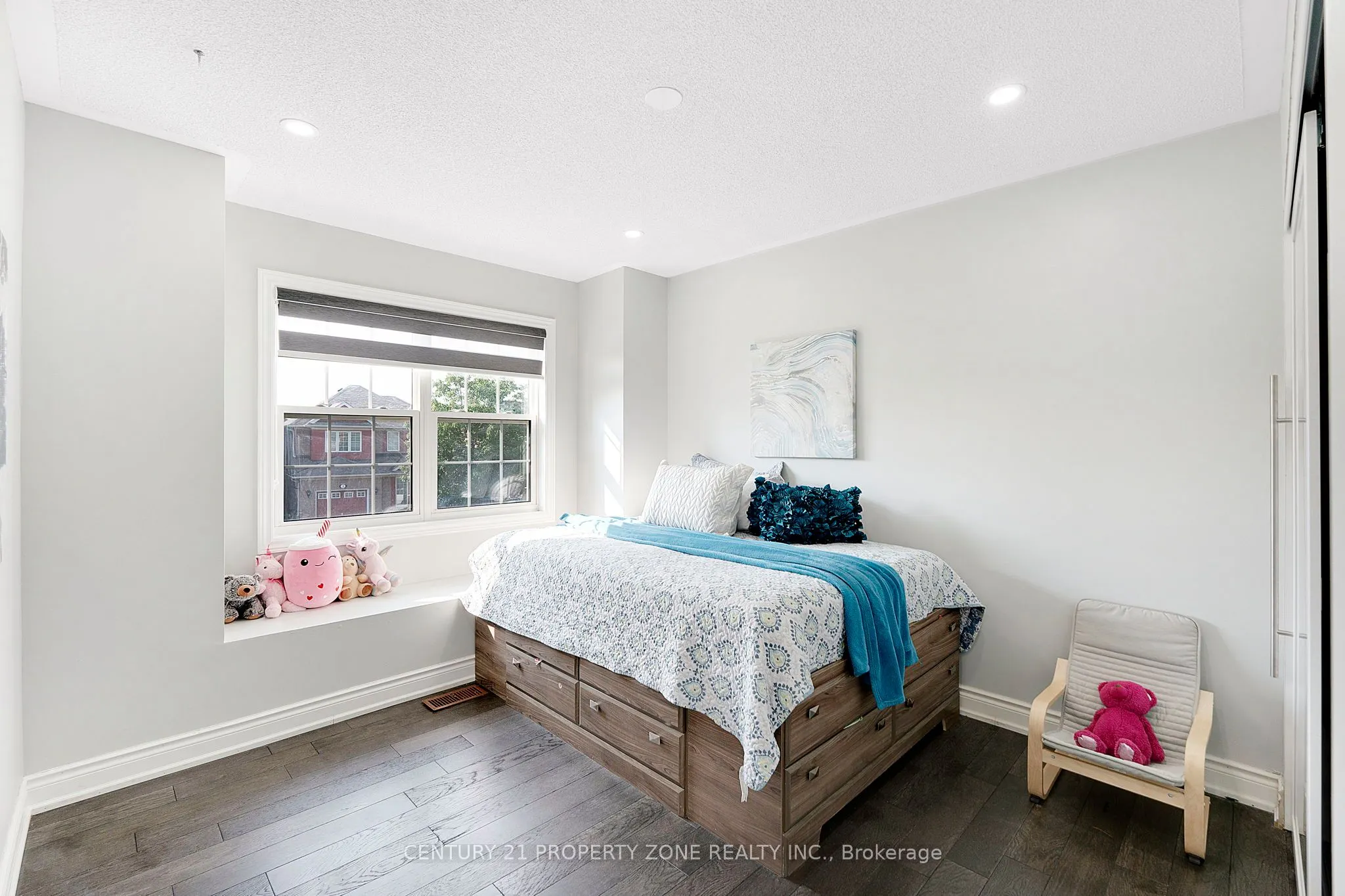 185 Brisdale Drive