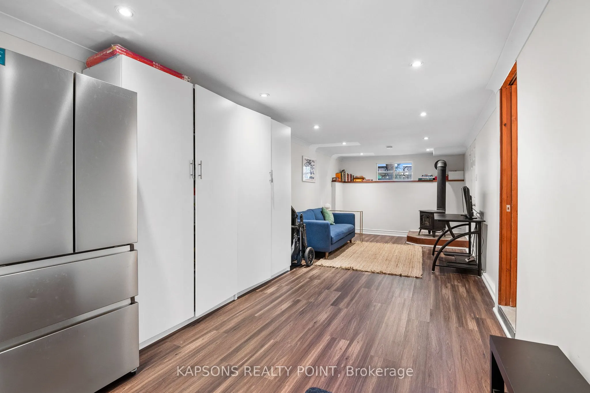 1255 Woodhill Court