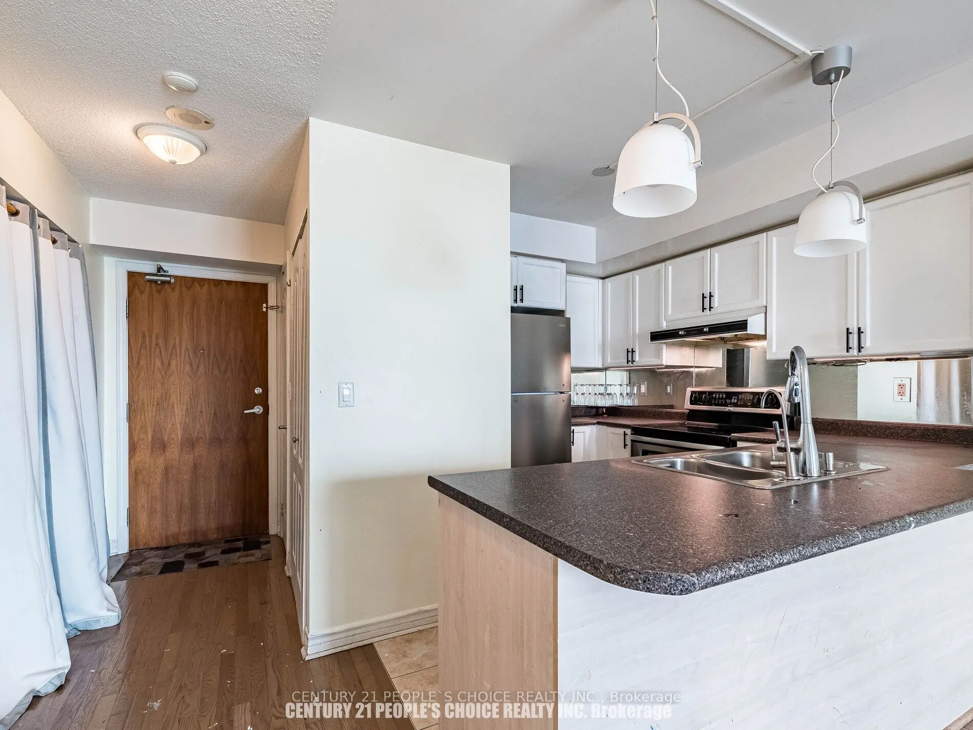 1 Elm Drive, #903
