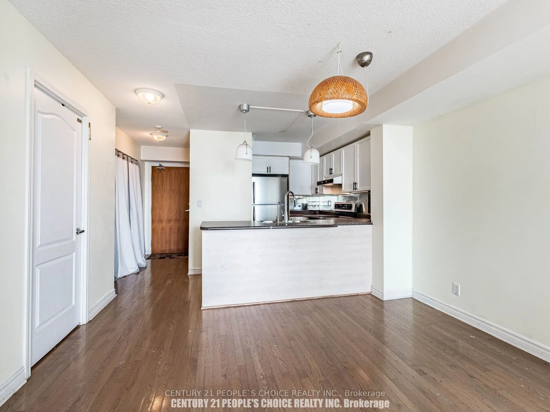 1 Elm Drive, #903