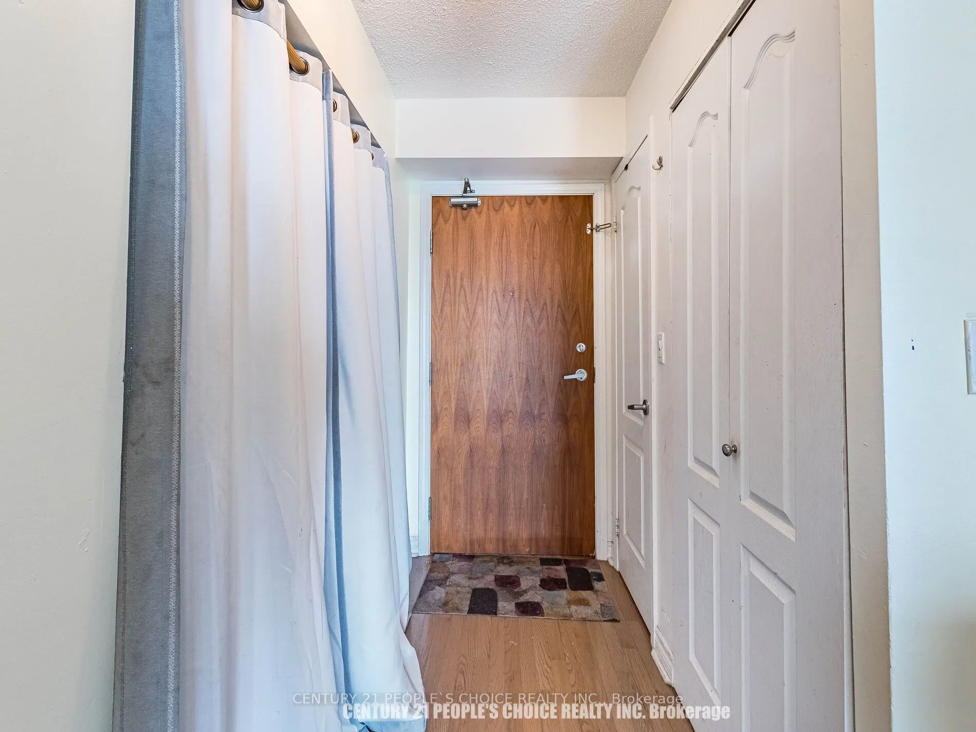 1 Elm Drive, #903