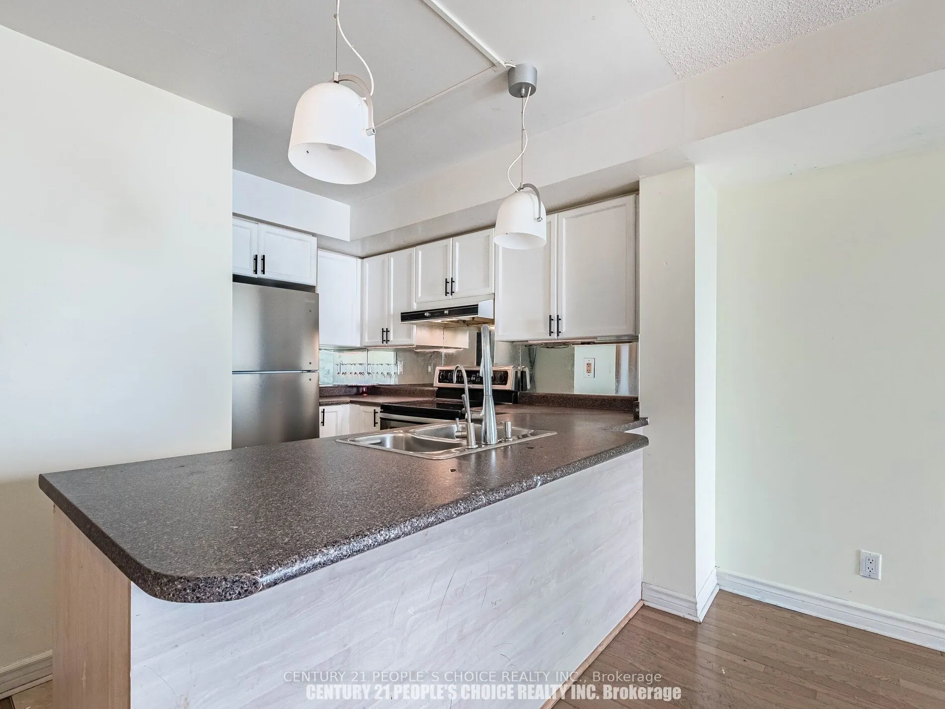 1 Elm Drive, #903