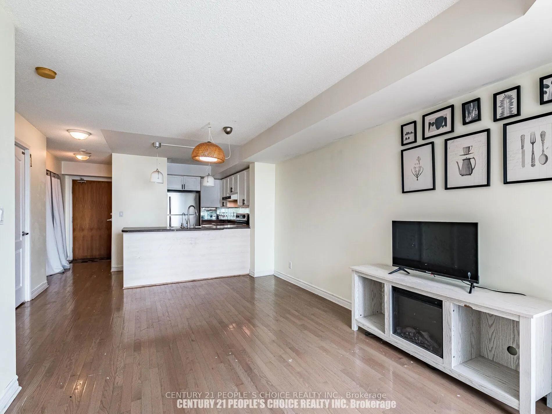 1 Elm Drive, #903