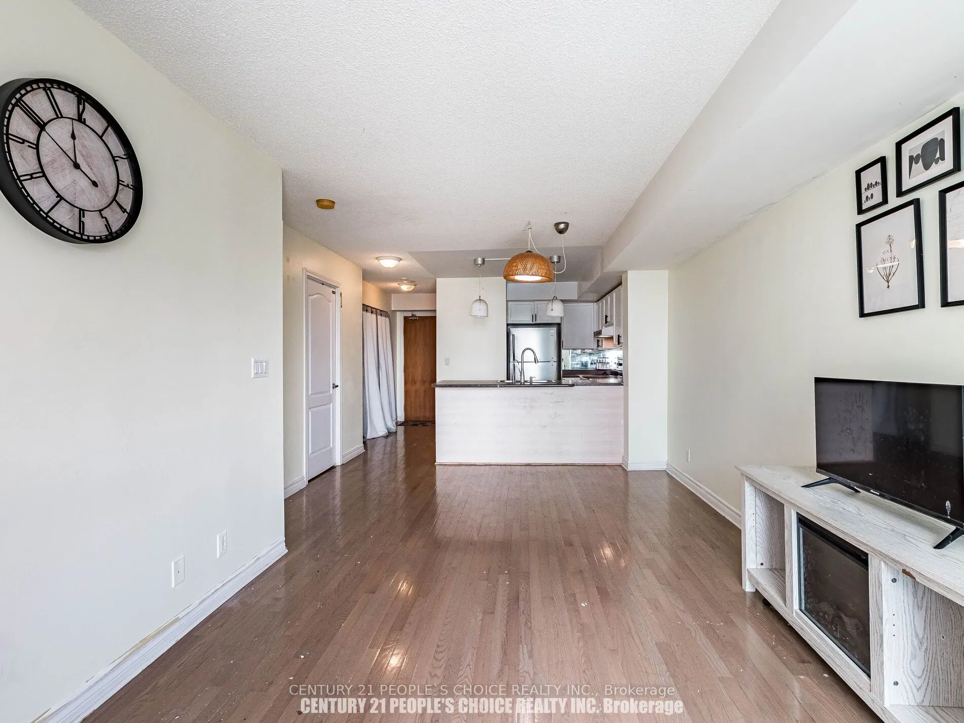 1 Elm Drive, #903
