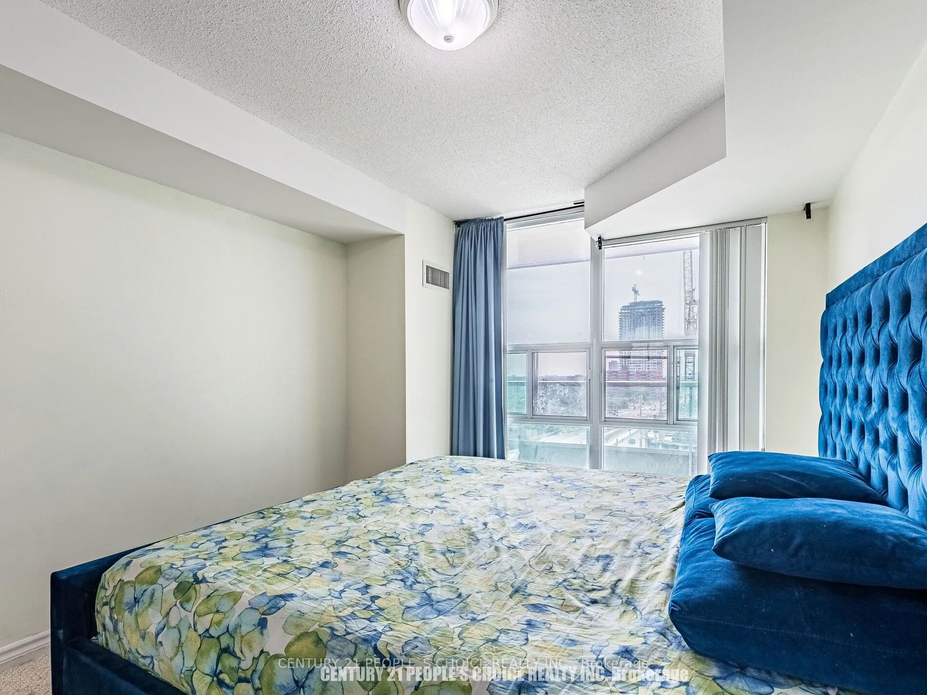 1 Elm Drive, #903