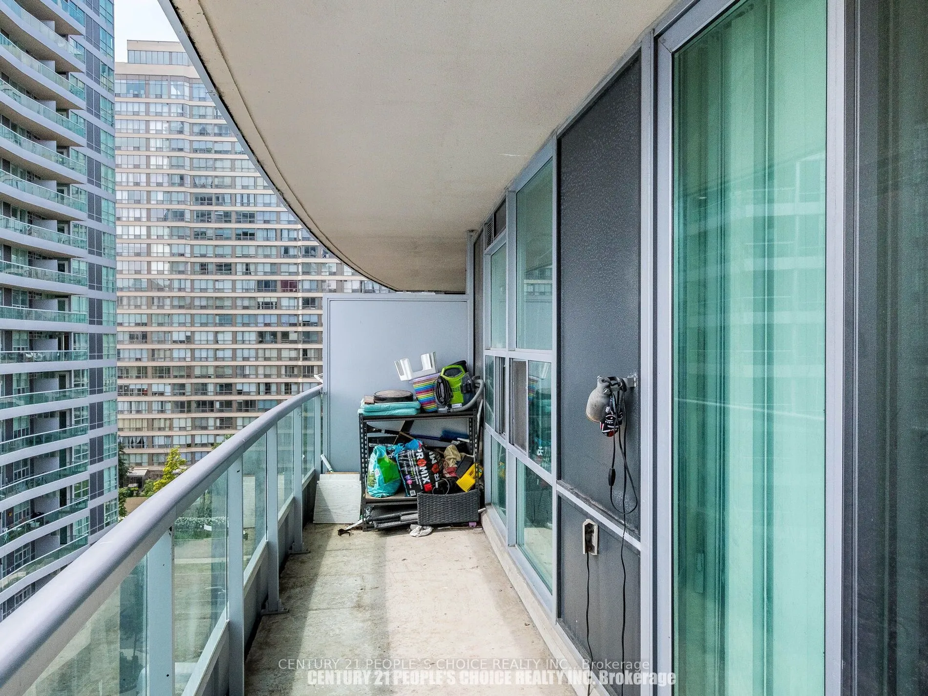 1 Elm Drive, #903