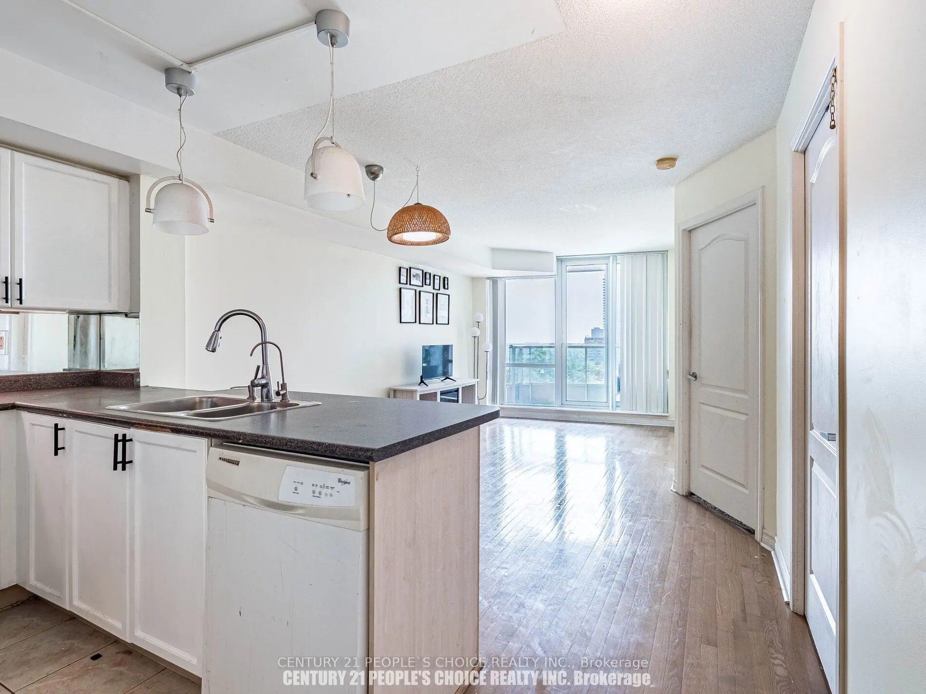 1 Elm Drive, #903