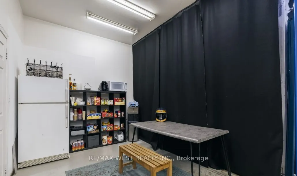 365 Healey Road, #4/5