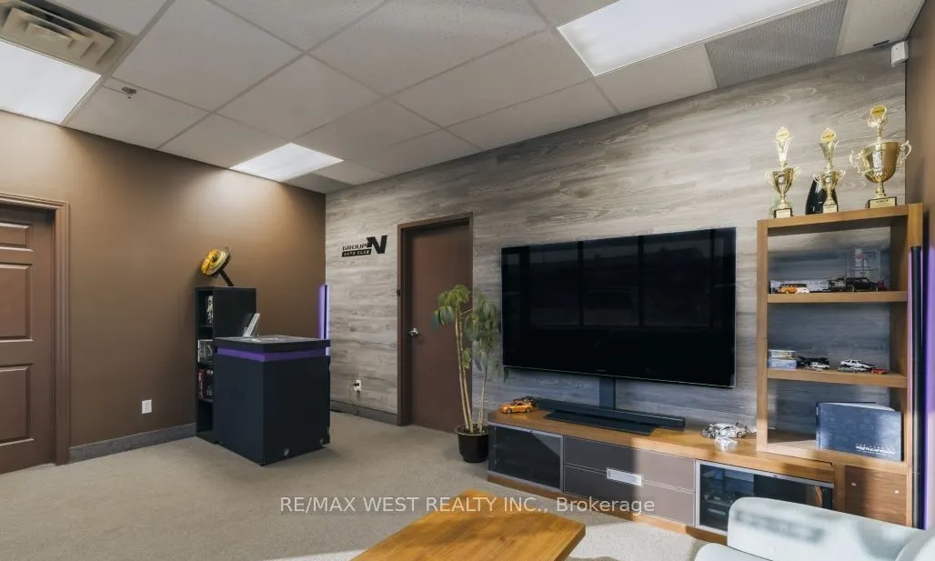365 Healey Road, #4/5