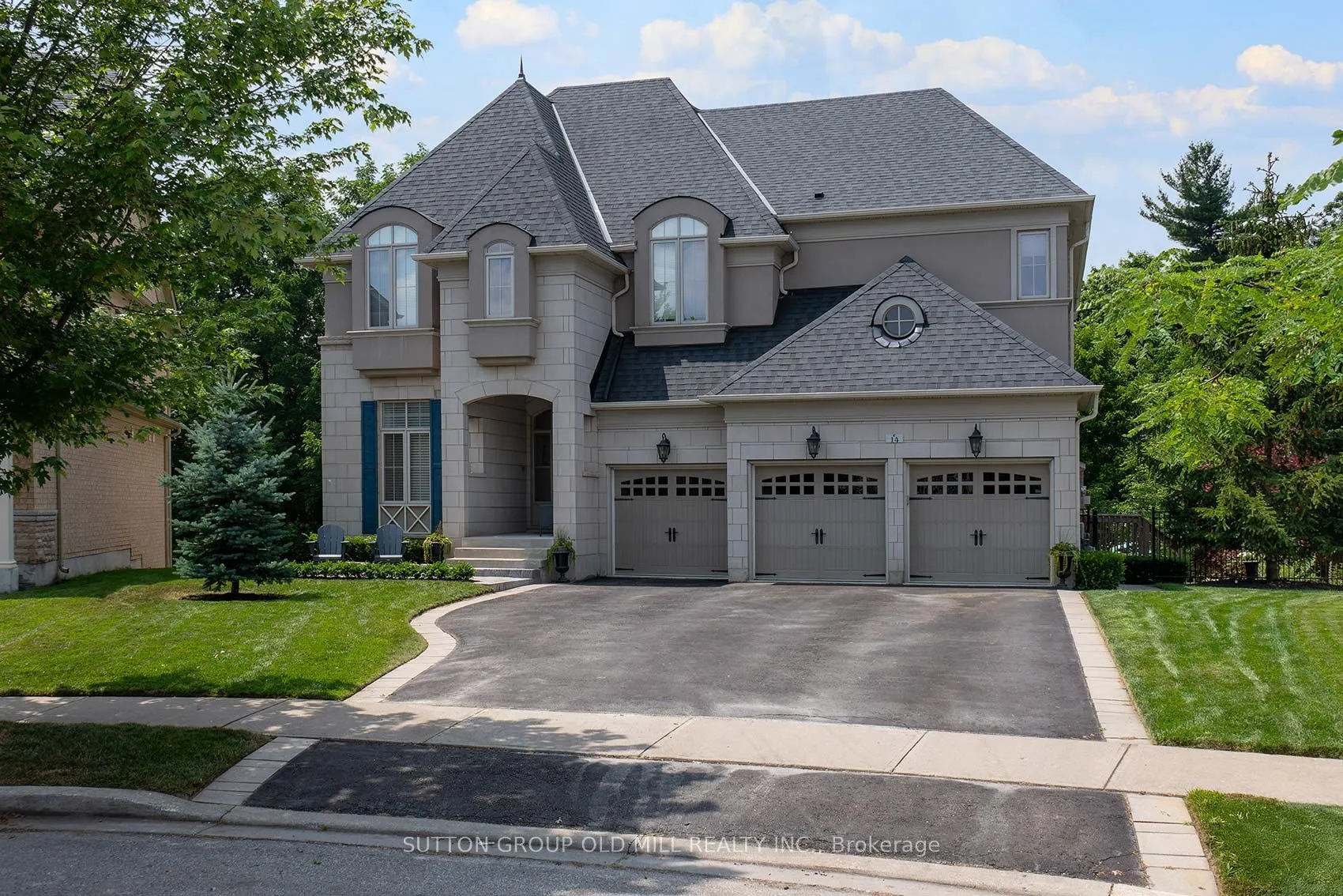 14 Canis Street