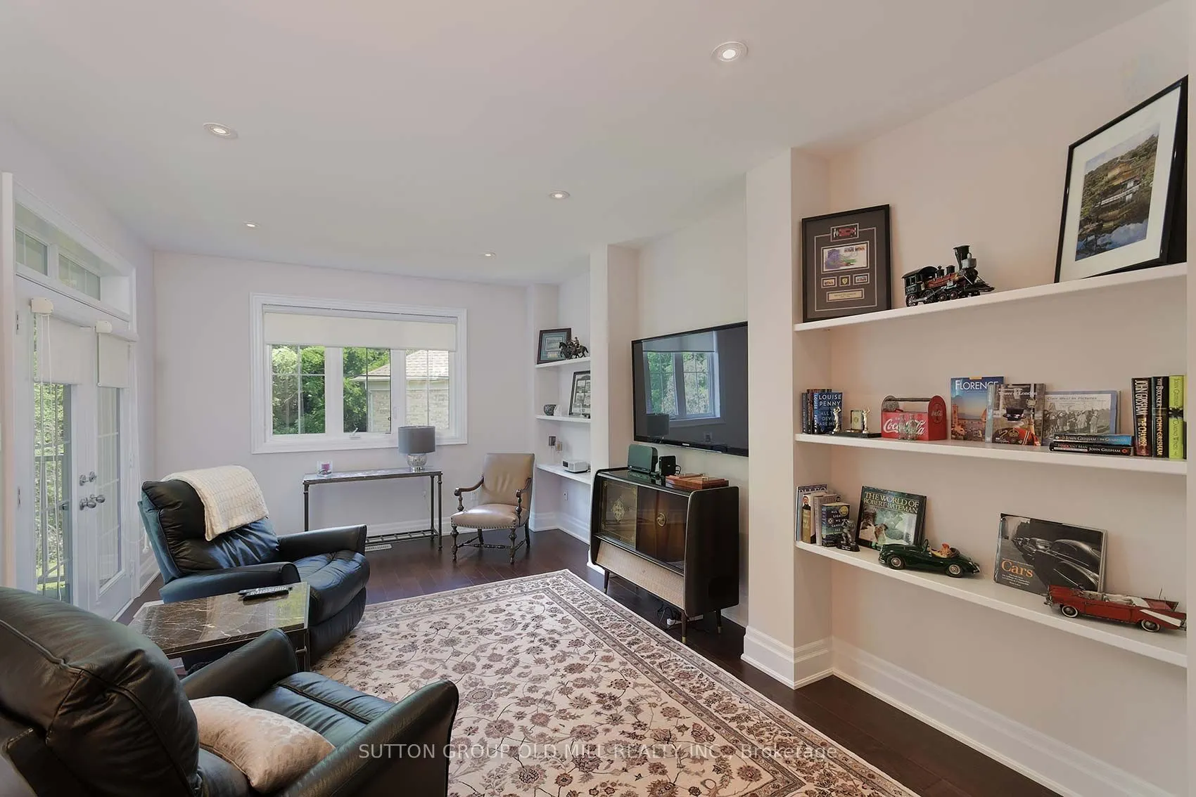 14 Canis Street