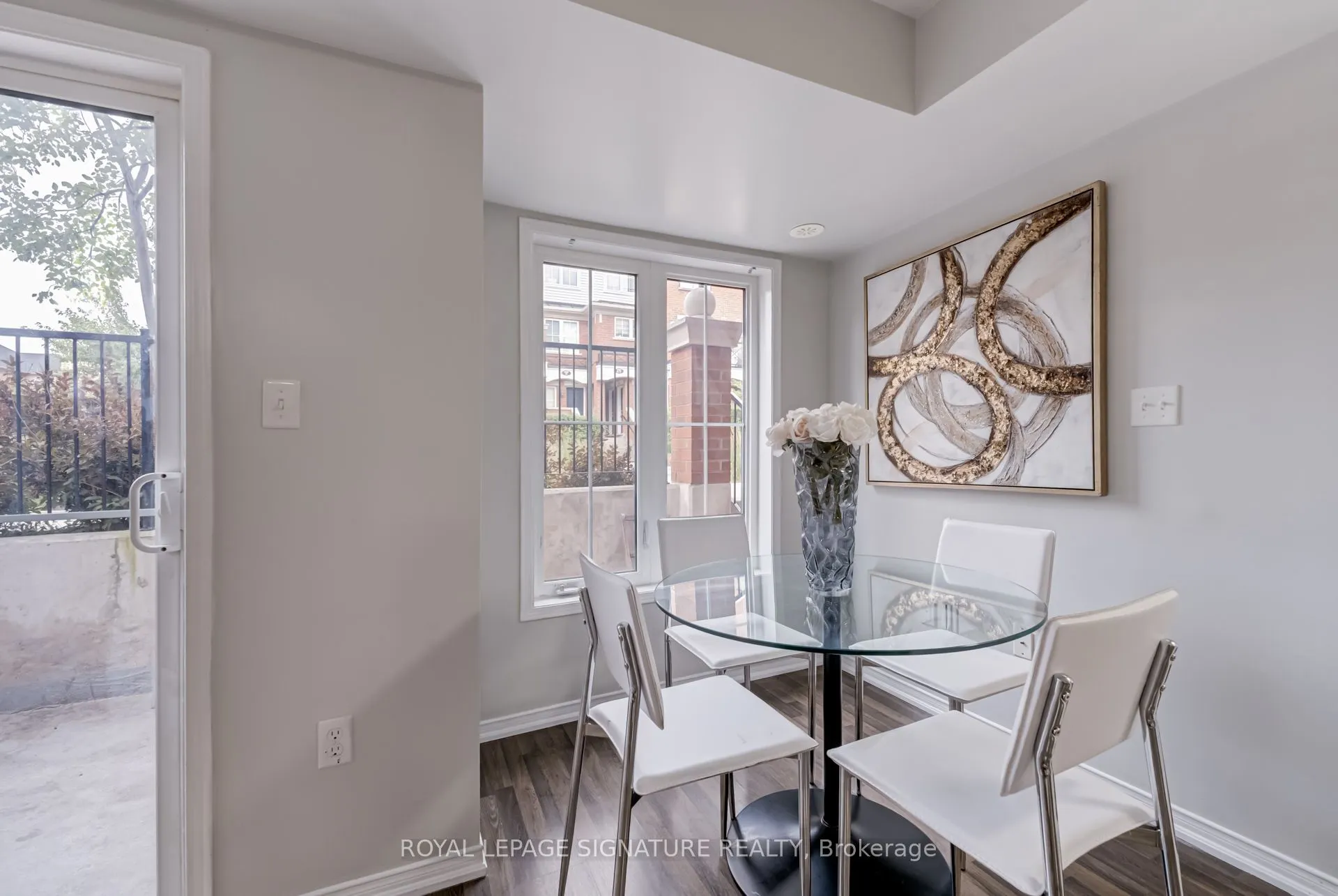 2492 Post Road, #19