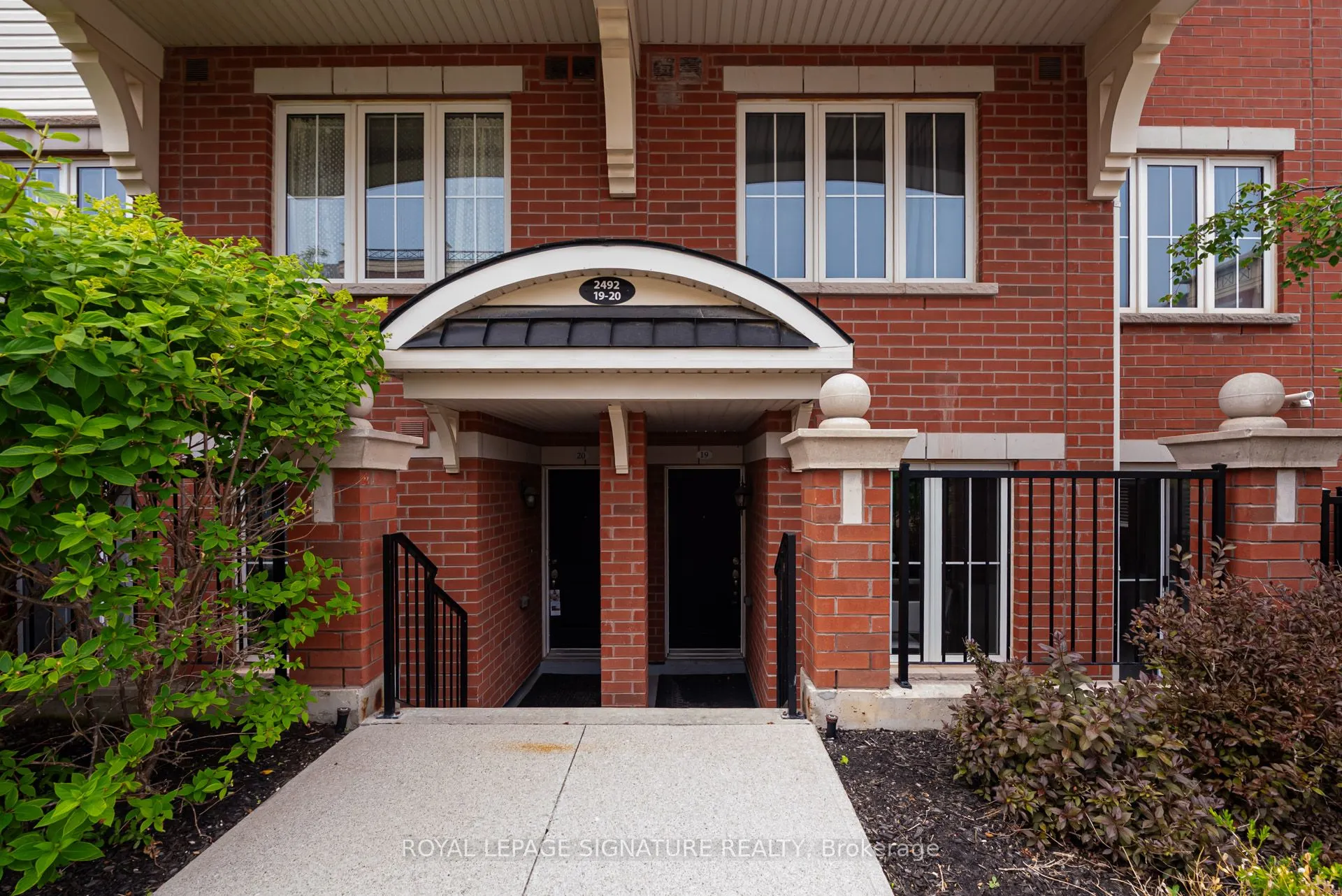 2492 Post Road, #19