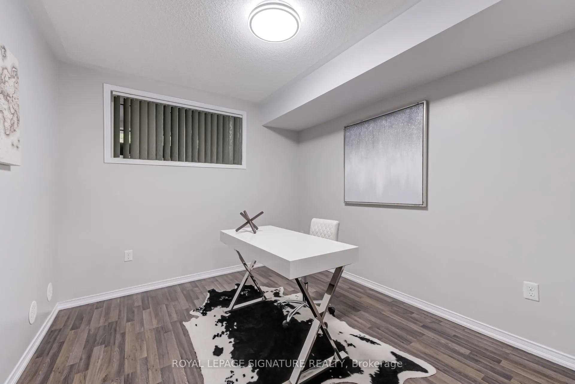 2492 Post Road, #19