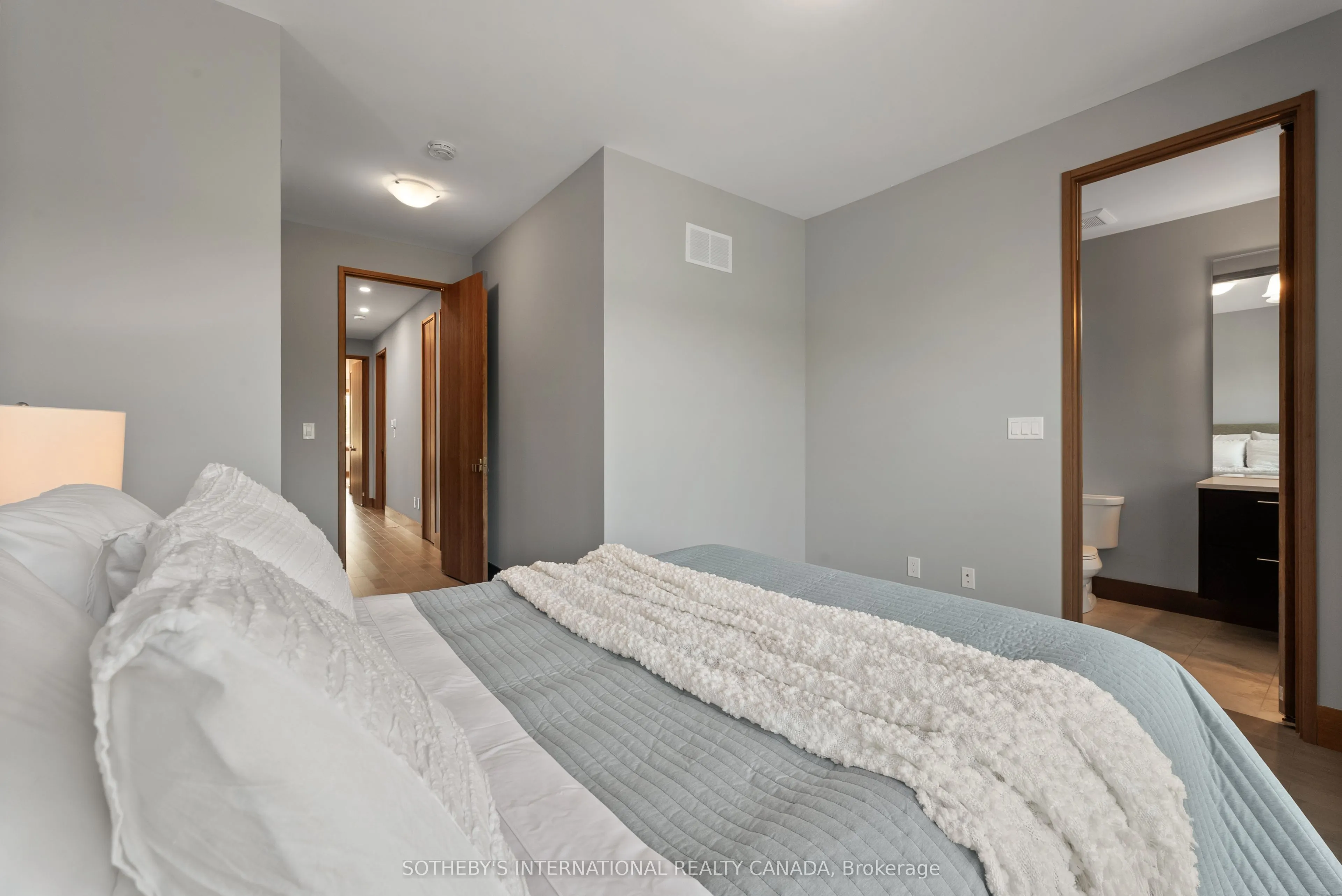 28A Twenty First Street