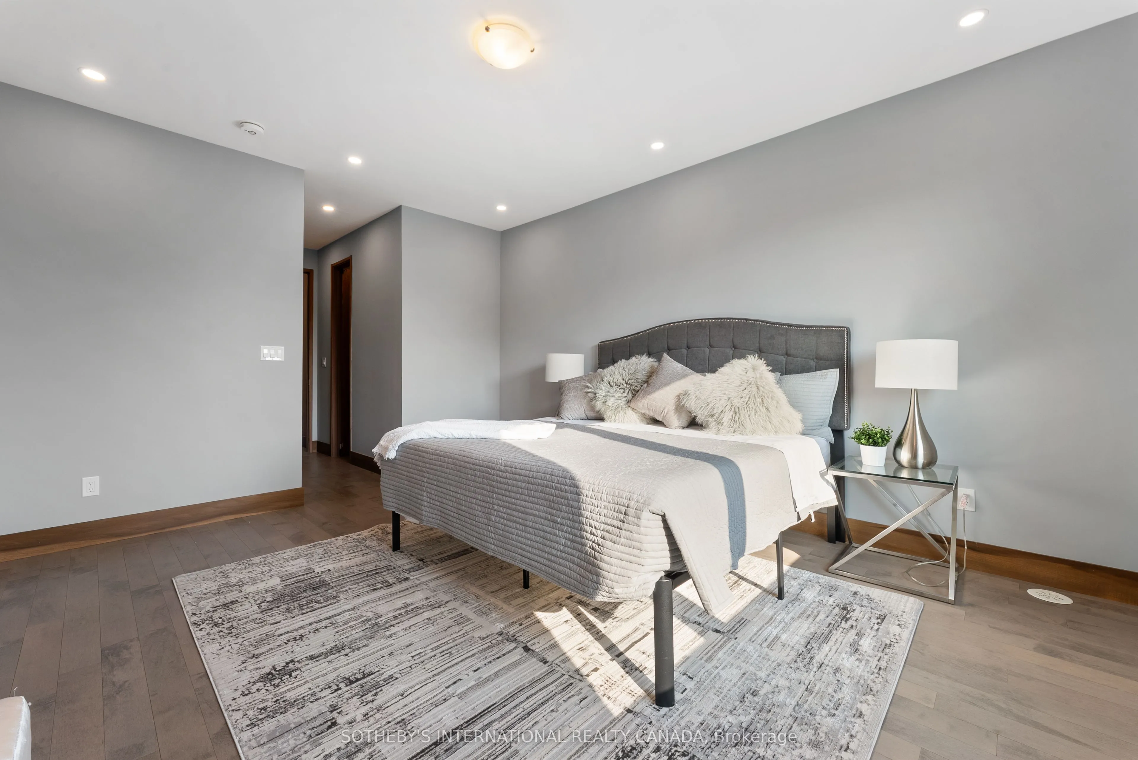 28A Twenty First Street