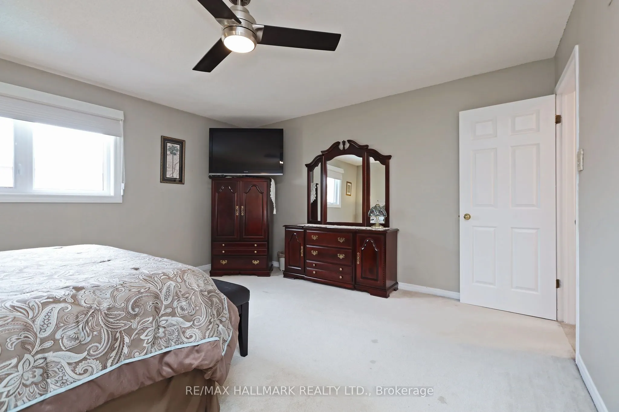 523 Petawawa Crescent