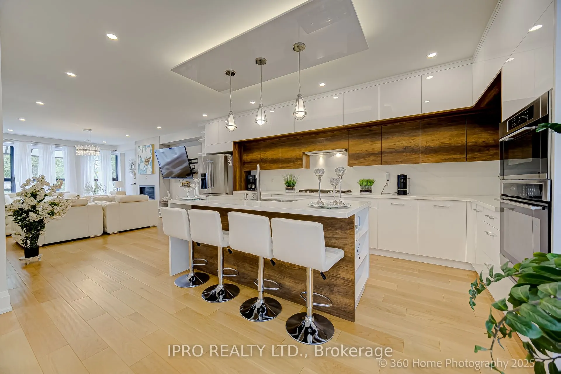 238 Renforth Drive