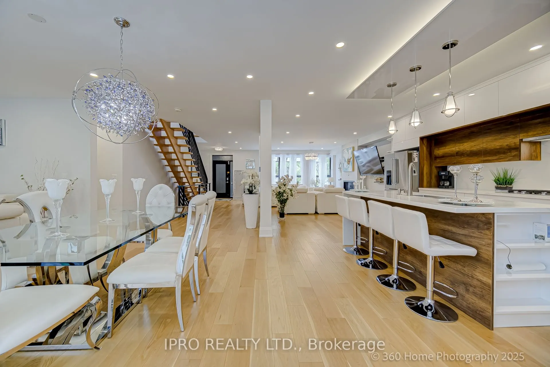 238 Renforth Drive