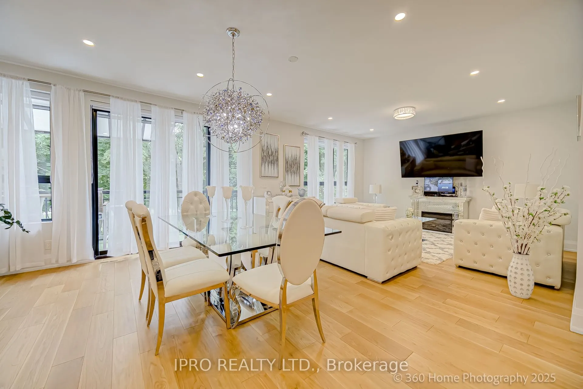 238 Renforth Drive
