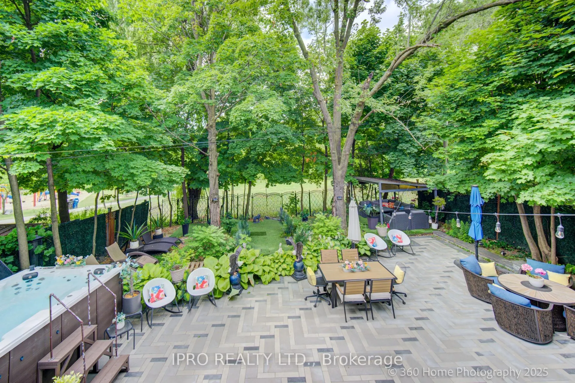 238 Renforth Drive