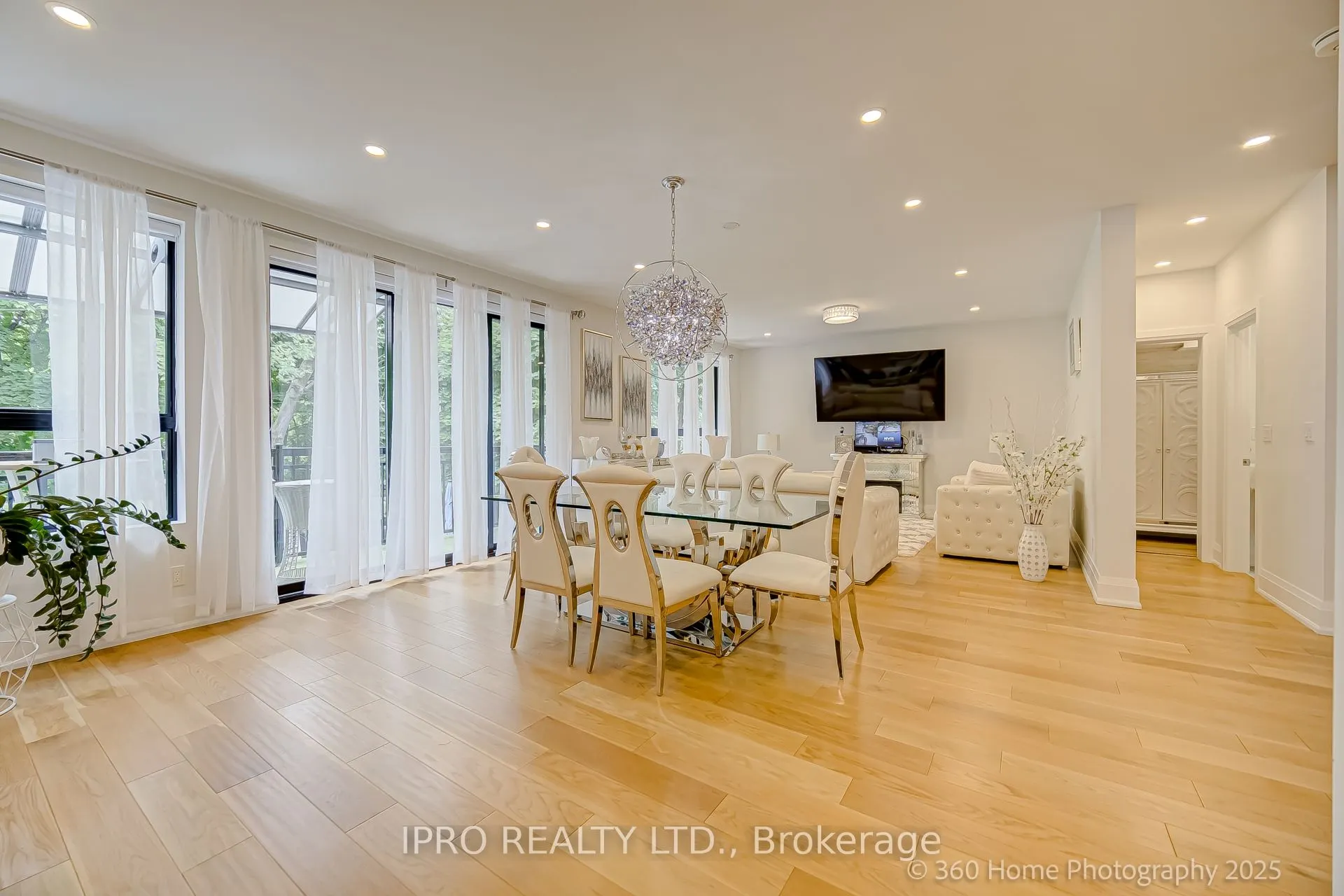 238 Renforth Drive
