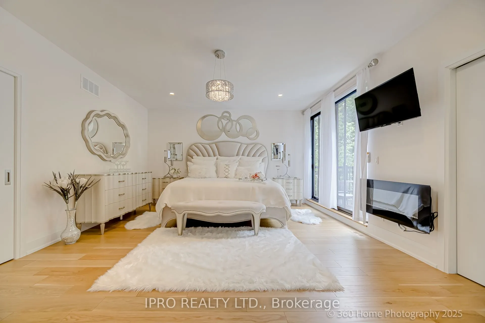 238 Renforth Drive