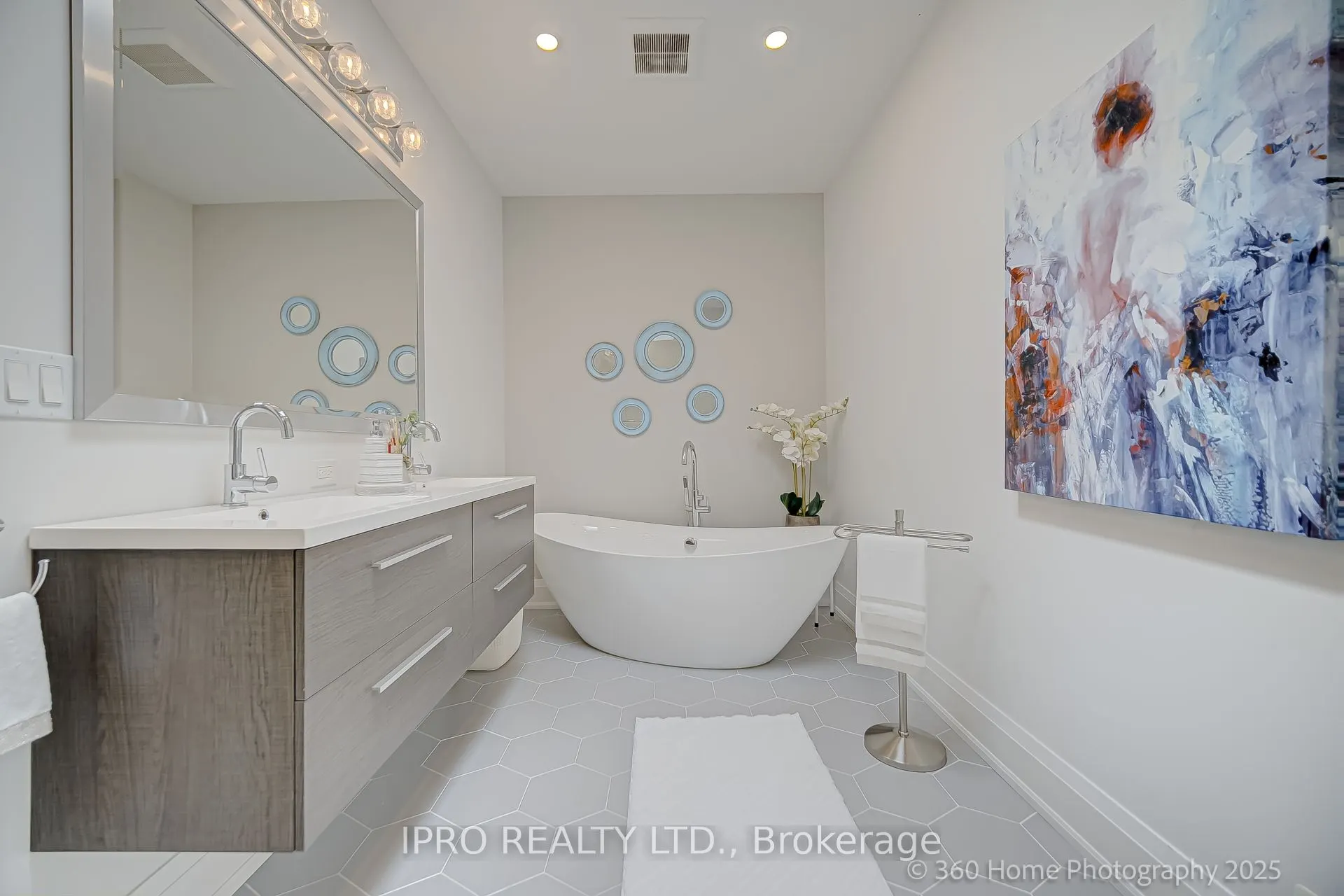 238 Renforth Drive