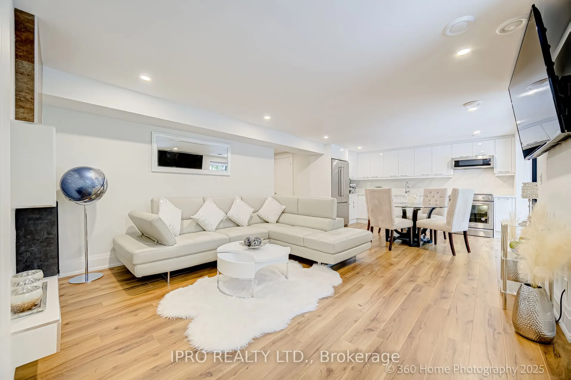238 Renforth Drive