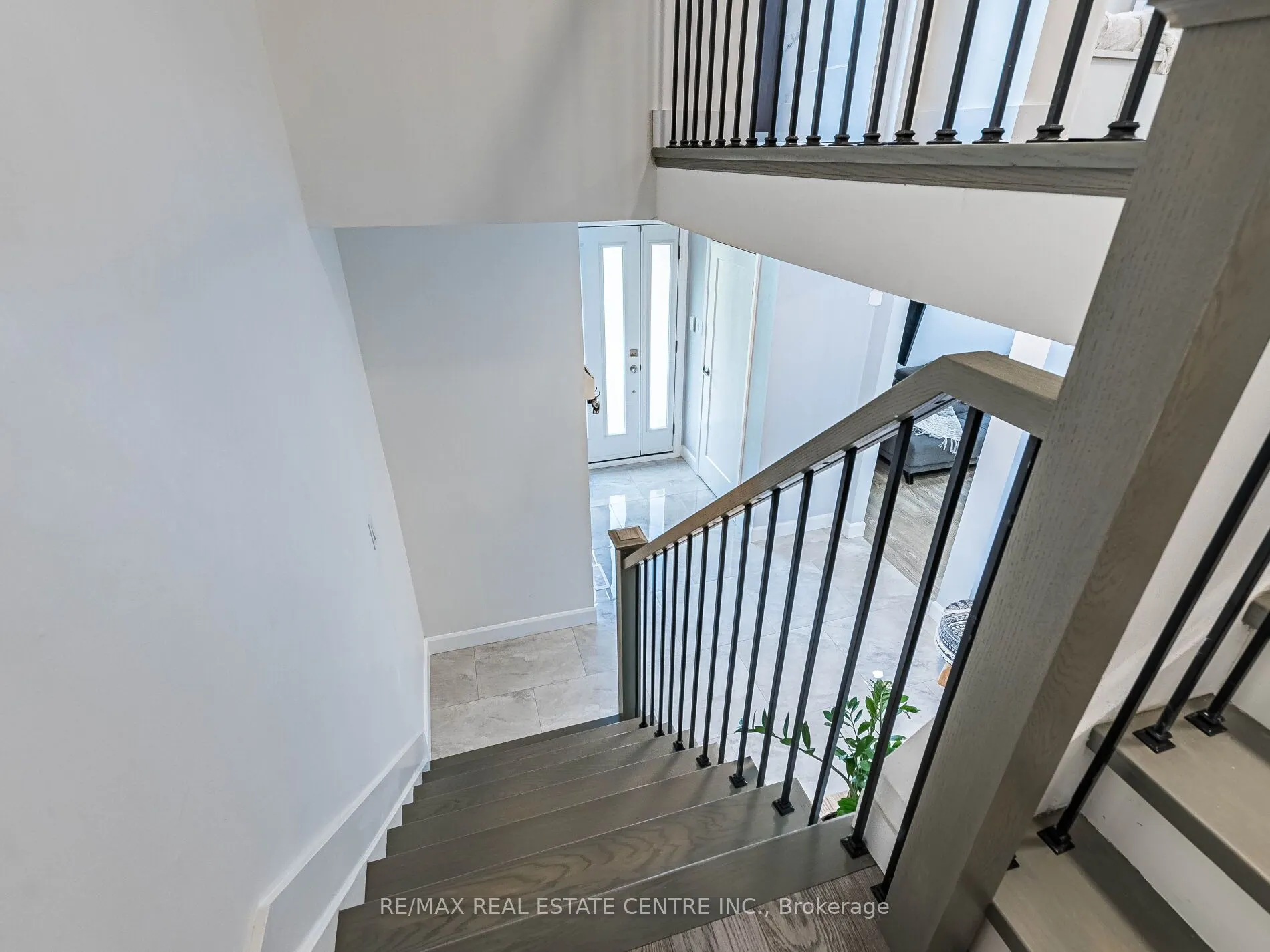 52 Mozart Crescent