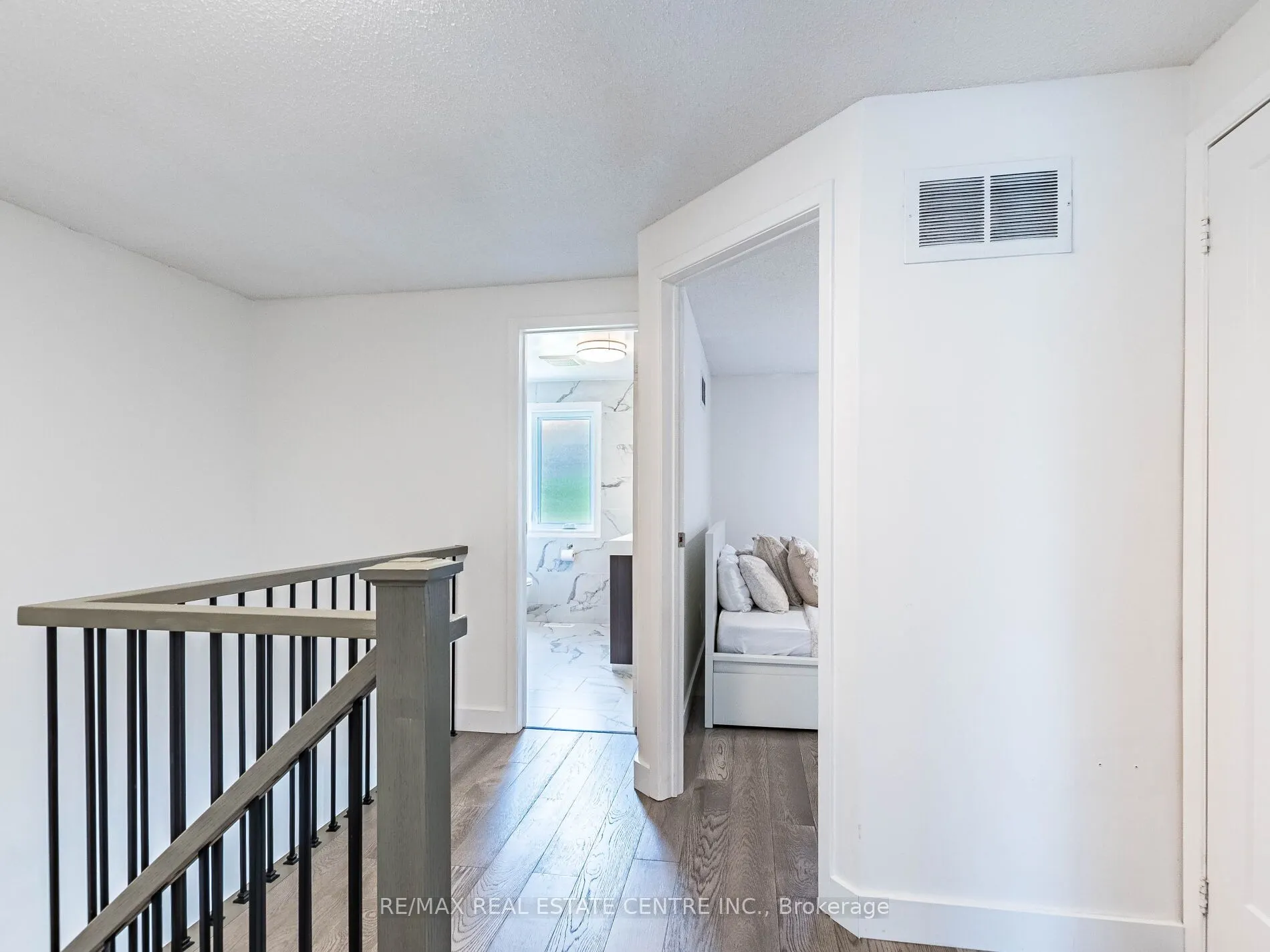 52 Mozart Crescent