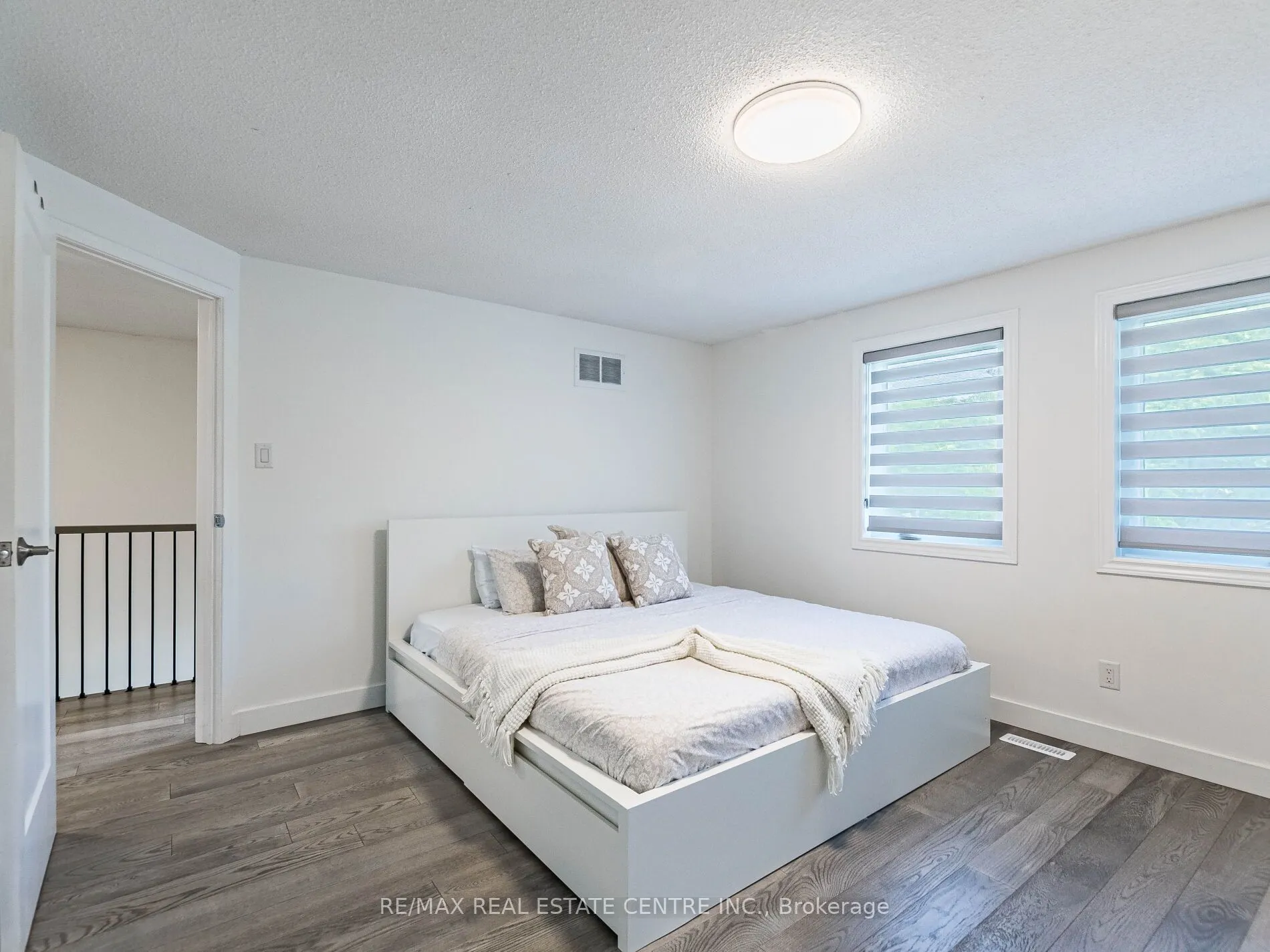 52 Mozart Crescent