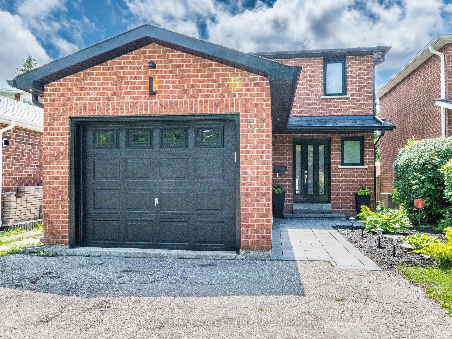 52 Mozart Crescent