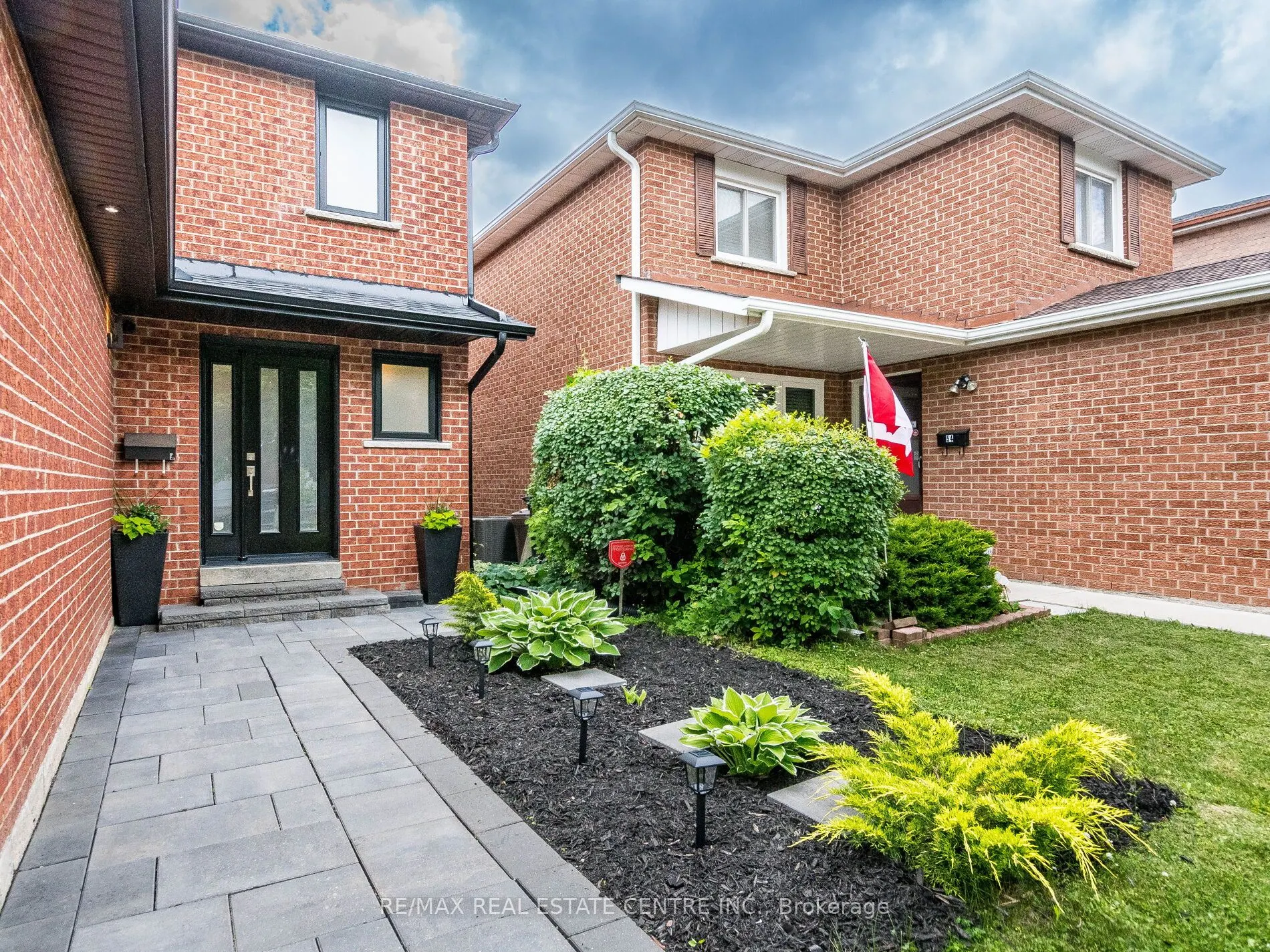 52 Mozart Crescent