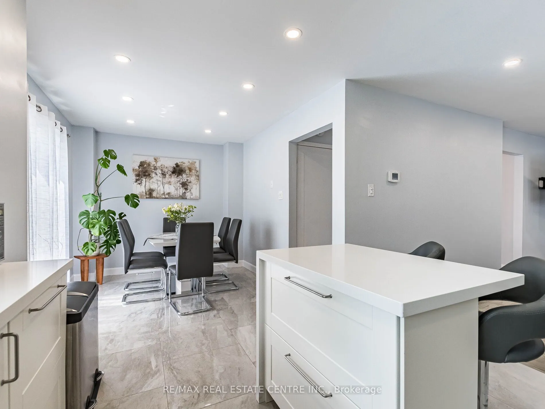 52 Mozart Crescent