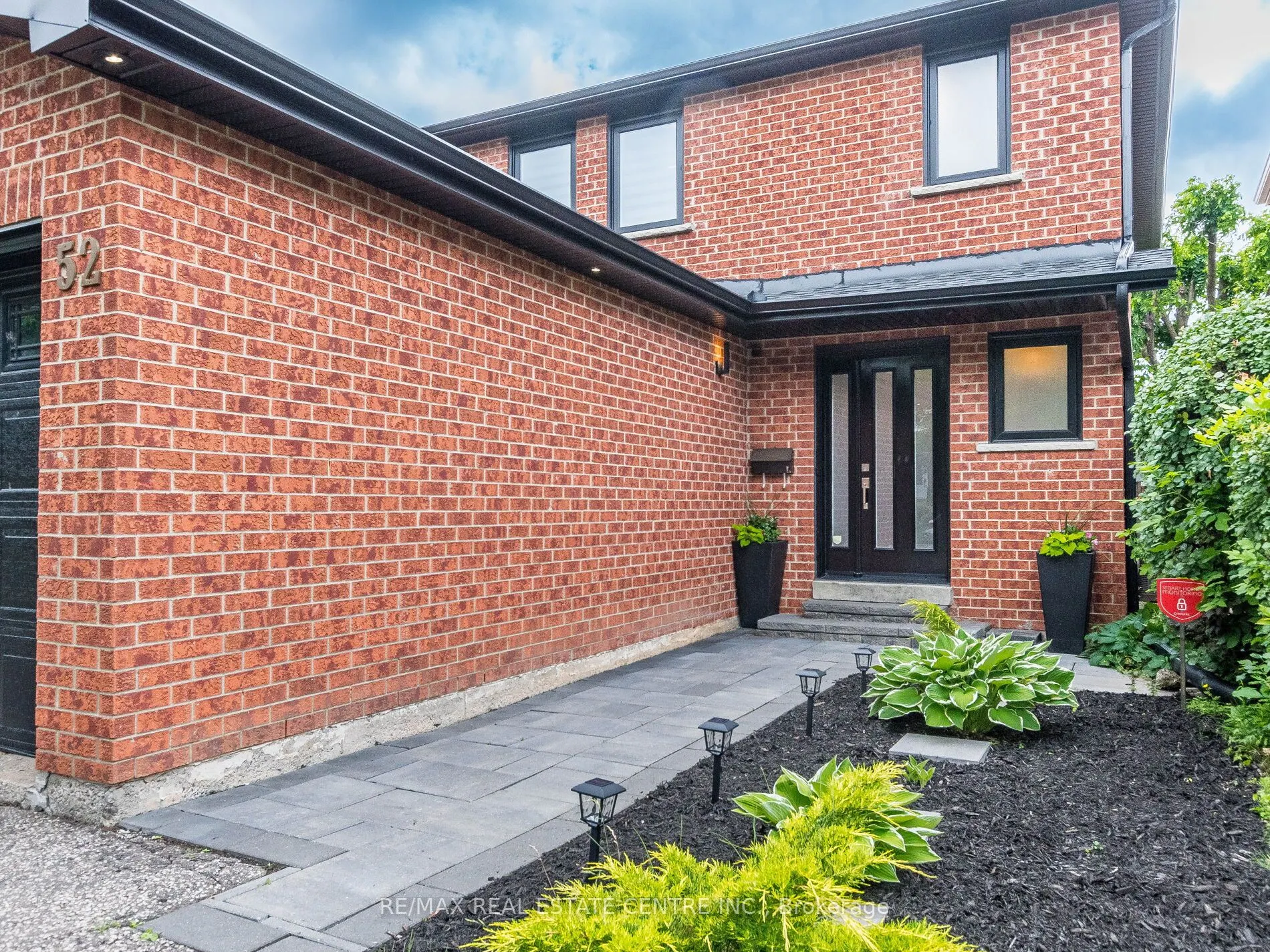 52 Mozart Crescent