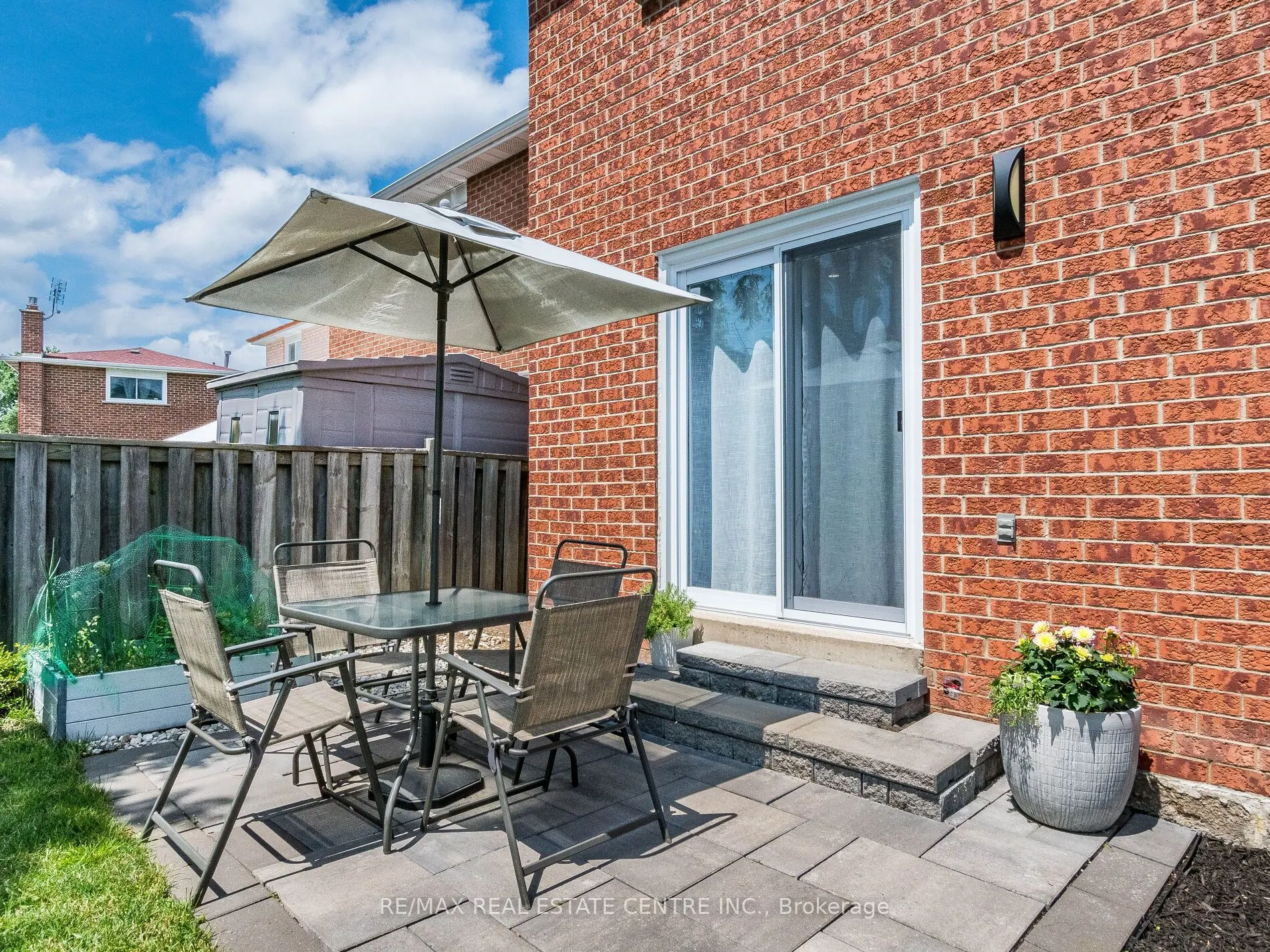52 Mozart Crescent