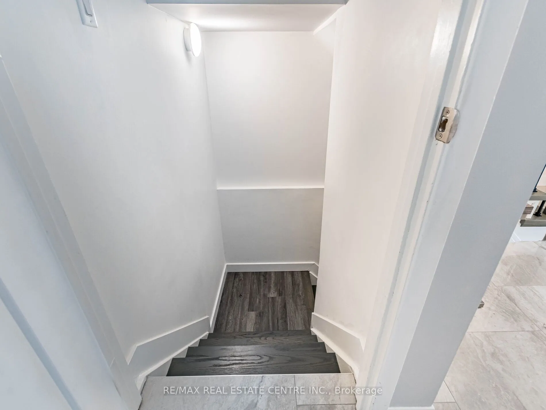52 Mozart Crescent