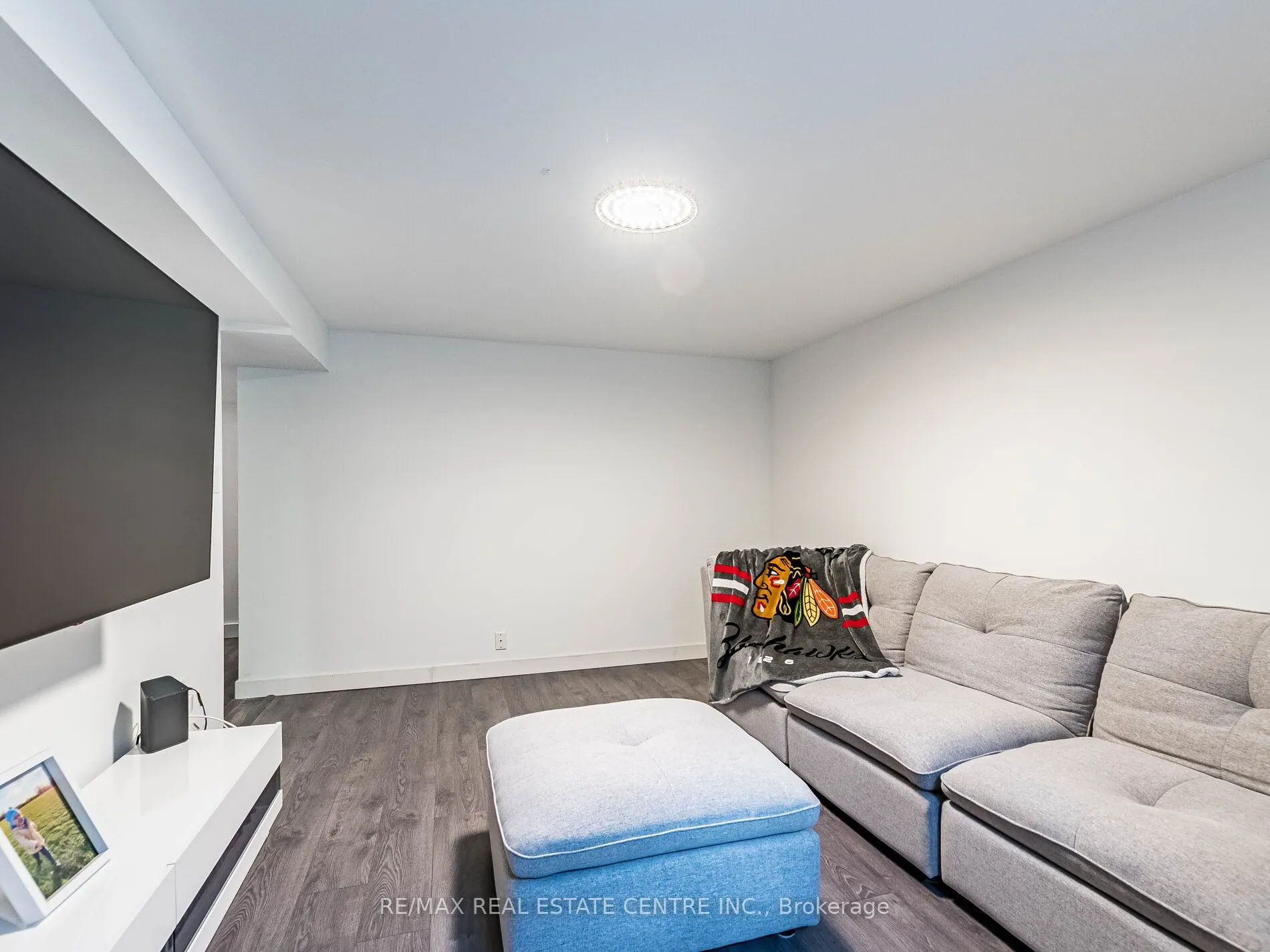 52 Mozart Crescent