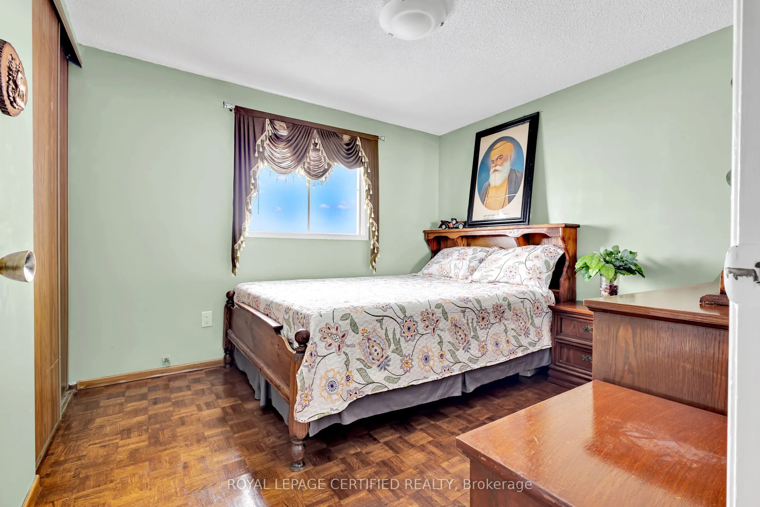 37 Dafoe Crescent