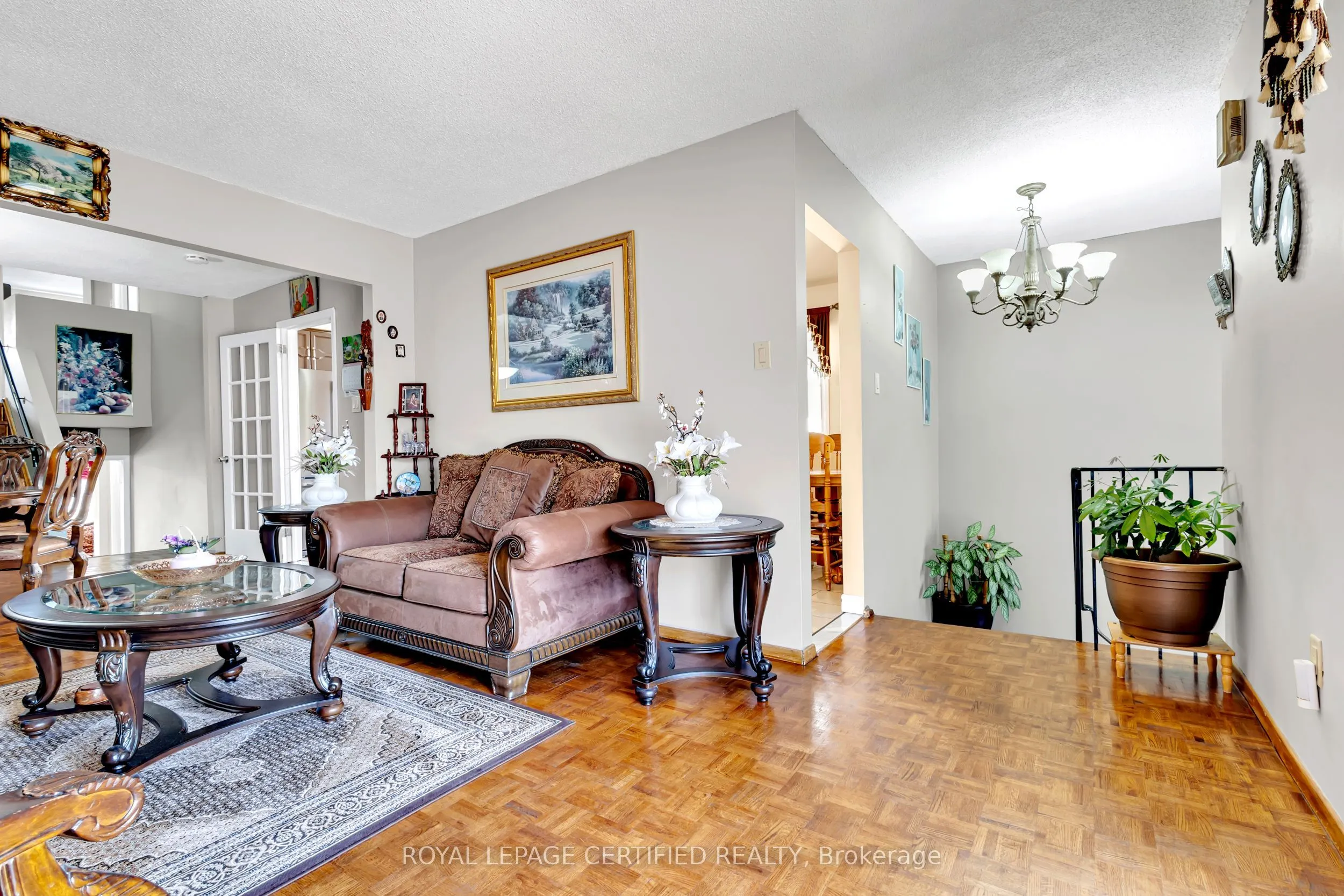 37 Dafoe Crescent