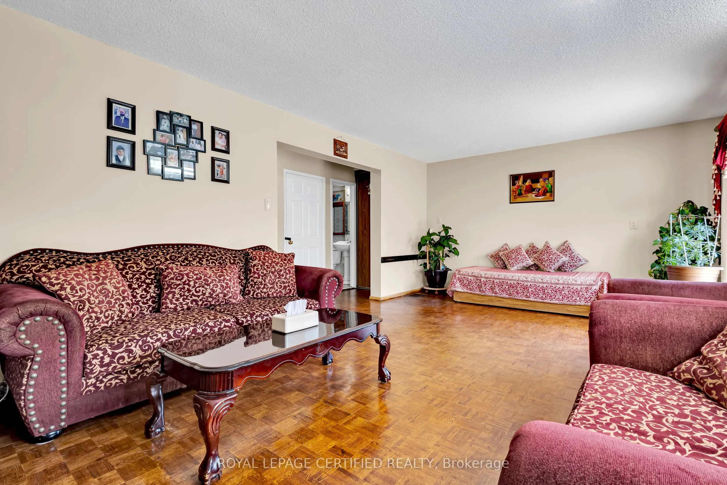 37 Dafoe Crescent